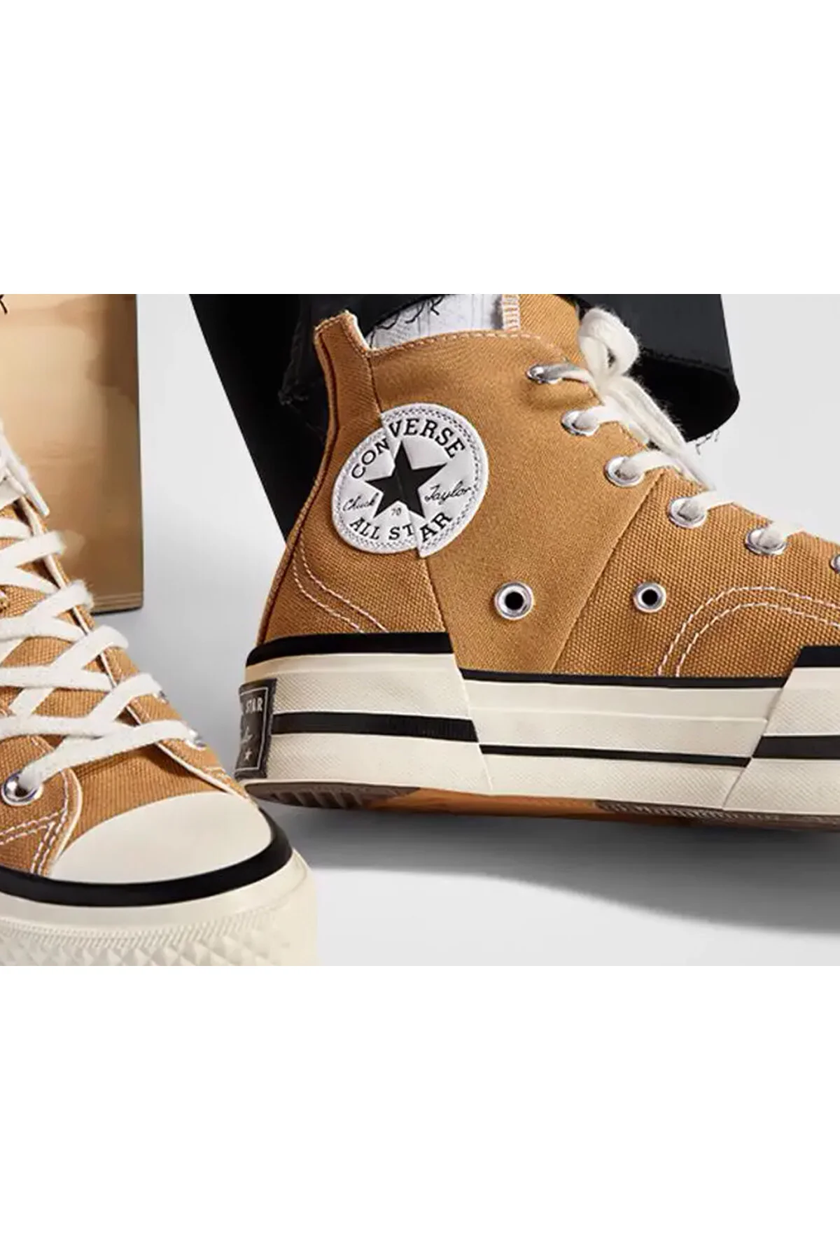 اسنیکر کفش راحتی زنانه چاک 70 پلاس قهوه ای کانورس Converse