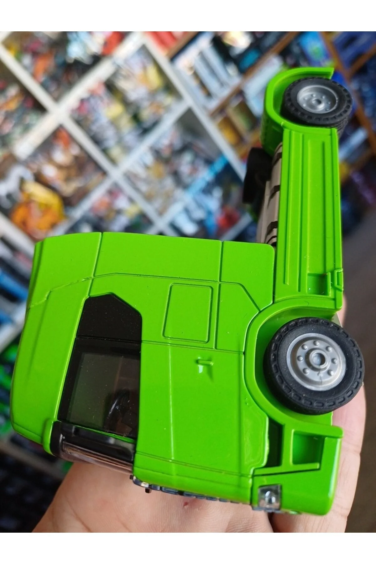 مدل خودرو سر کامیون فلزی SCANIA V8 R73 با بازشو به جلو 1.64 DIECAST GREEN اورجینال Oyuncak Evi