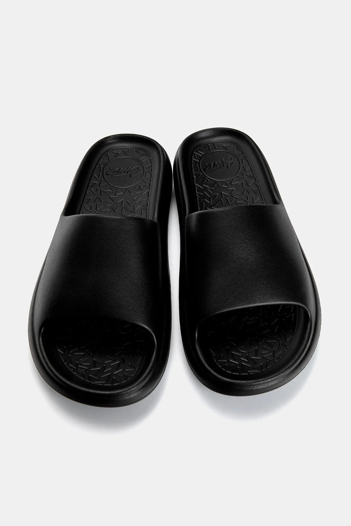 دمپایی زنانه دارای روکش لغزنده پول اند بیر Pull & Bear