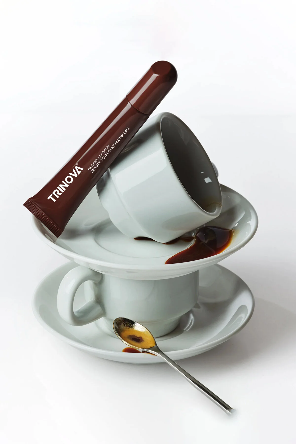 رژ لب مایع قهوهای Espresso 04 با کیفیت بالا و ماندگاری طولانی Trinova