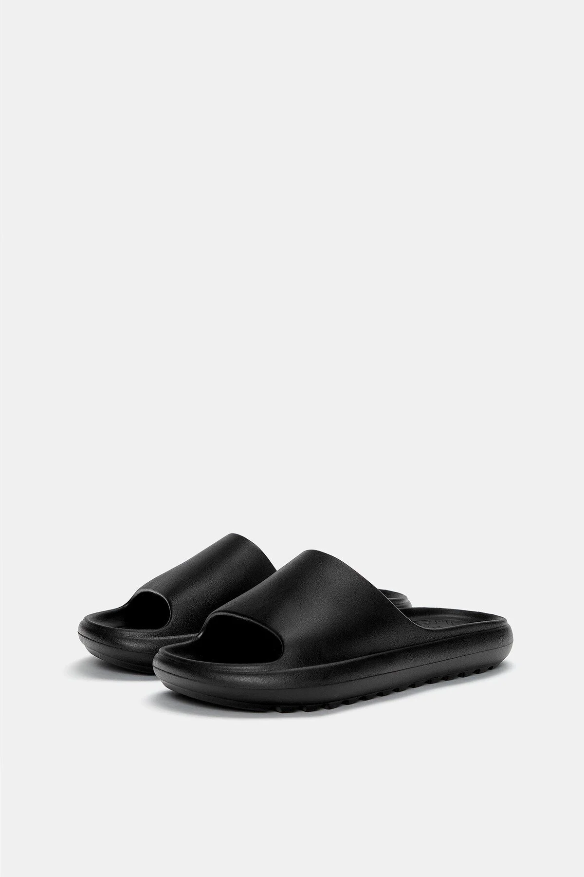 دمپایی زنانه دارای روکش لغزنده پول اند بیر Pull & Bear