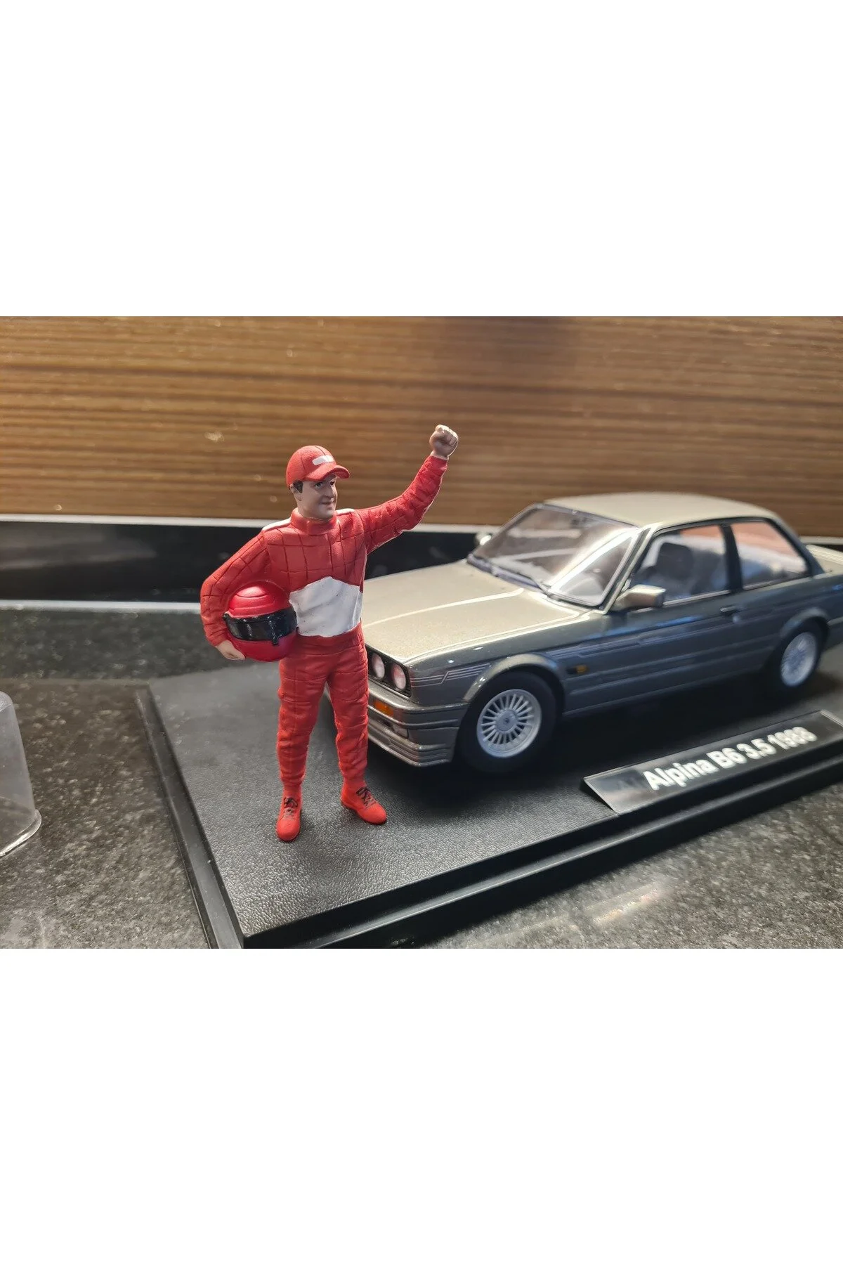 مدل خودرو 1 18 RACING LEGEND F1 FIGURE 90S اورجینال American Diorama