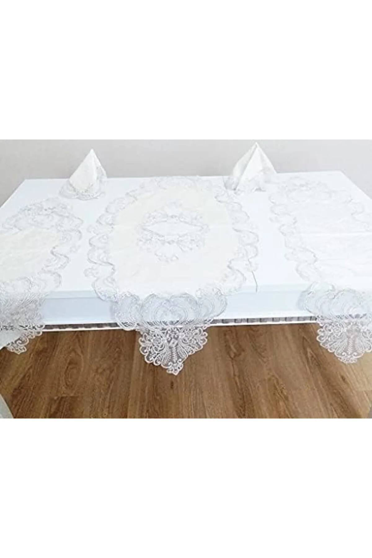 رانر و زیر بشقابی سرزمین PLAMYSTICAL FRENCH GUDD JASMINE VELVET SALON مجموعه 5 قطعه کرم 161496 NEWING 11 KDROĞLU