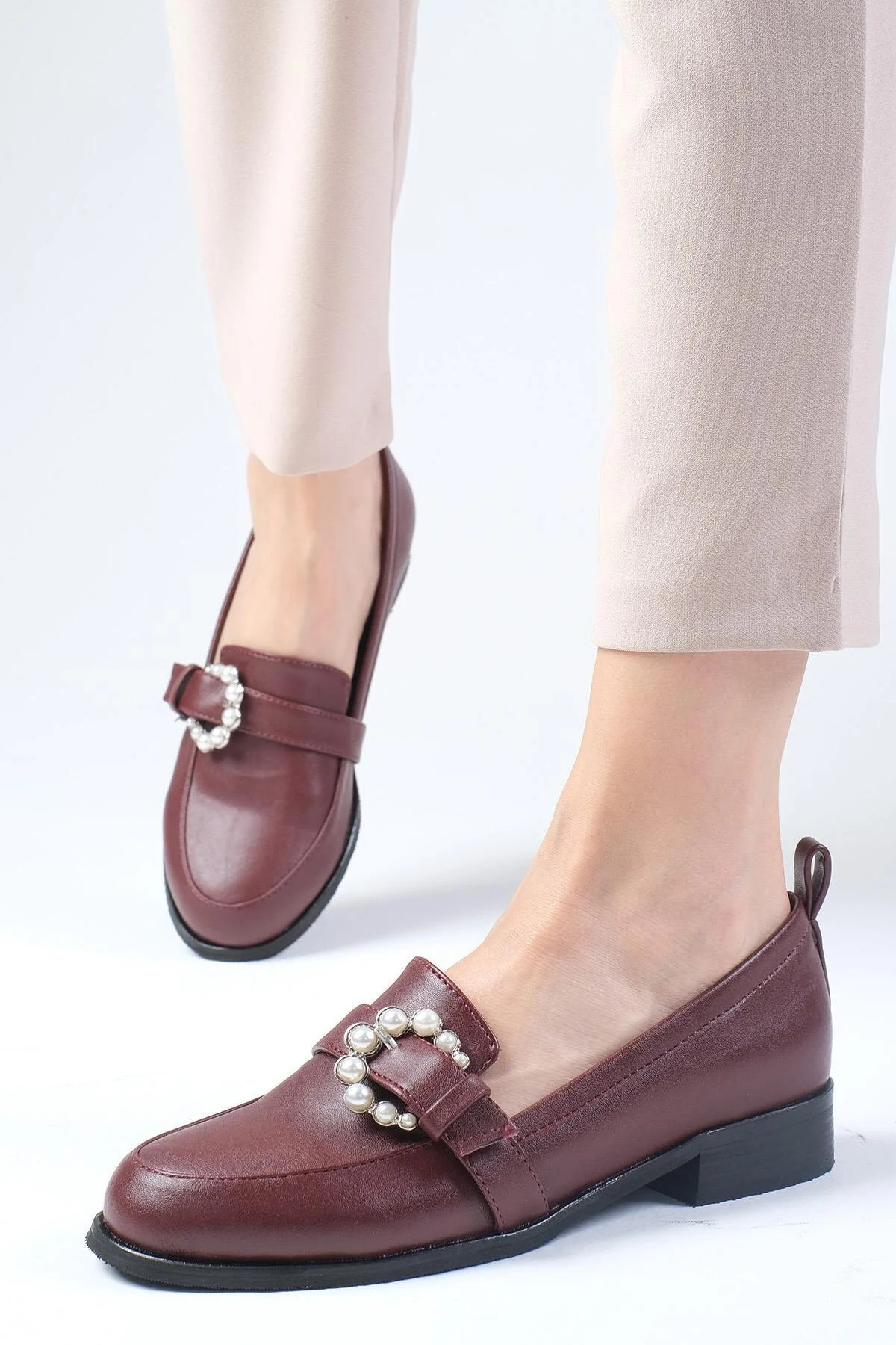 لوفر قرمز زنانه Bordeaux چرمی Pearl Group Axford کفش Mio Gusto