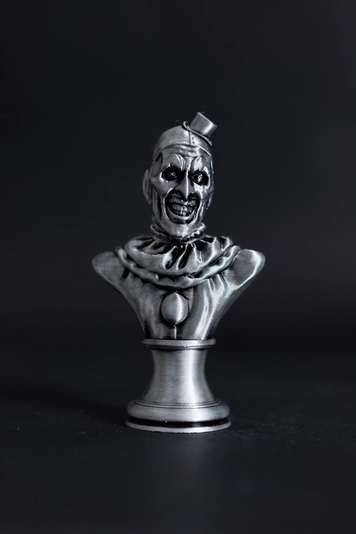 فیگور TERRIFIER ART THE CLOWN نیم تنه 12 سانتی متر domini