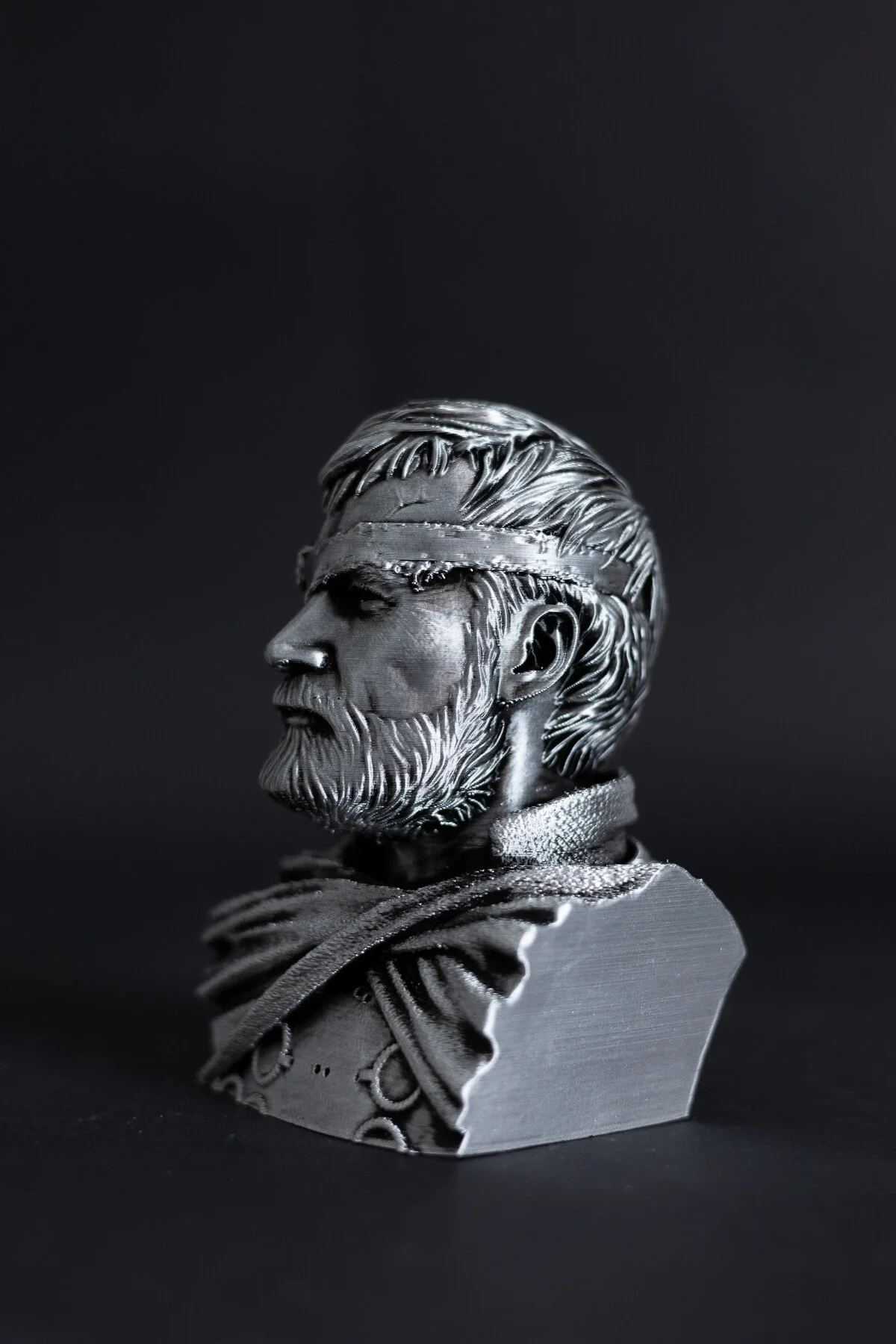 فیگور BERIC DONDARRION GAME OF THRONES شکل شلوار 22 سانتی متر domini