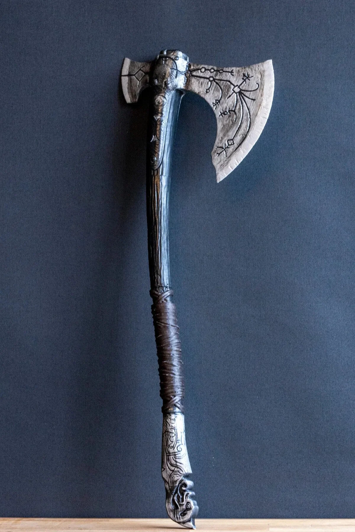 فیگور نسخه جدید تقویت شده GOD OF WAR KRATOS LEVIATHAN AXE DECORATION پلاستیک 55 سانتی متر از ترکیه orjinalArt