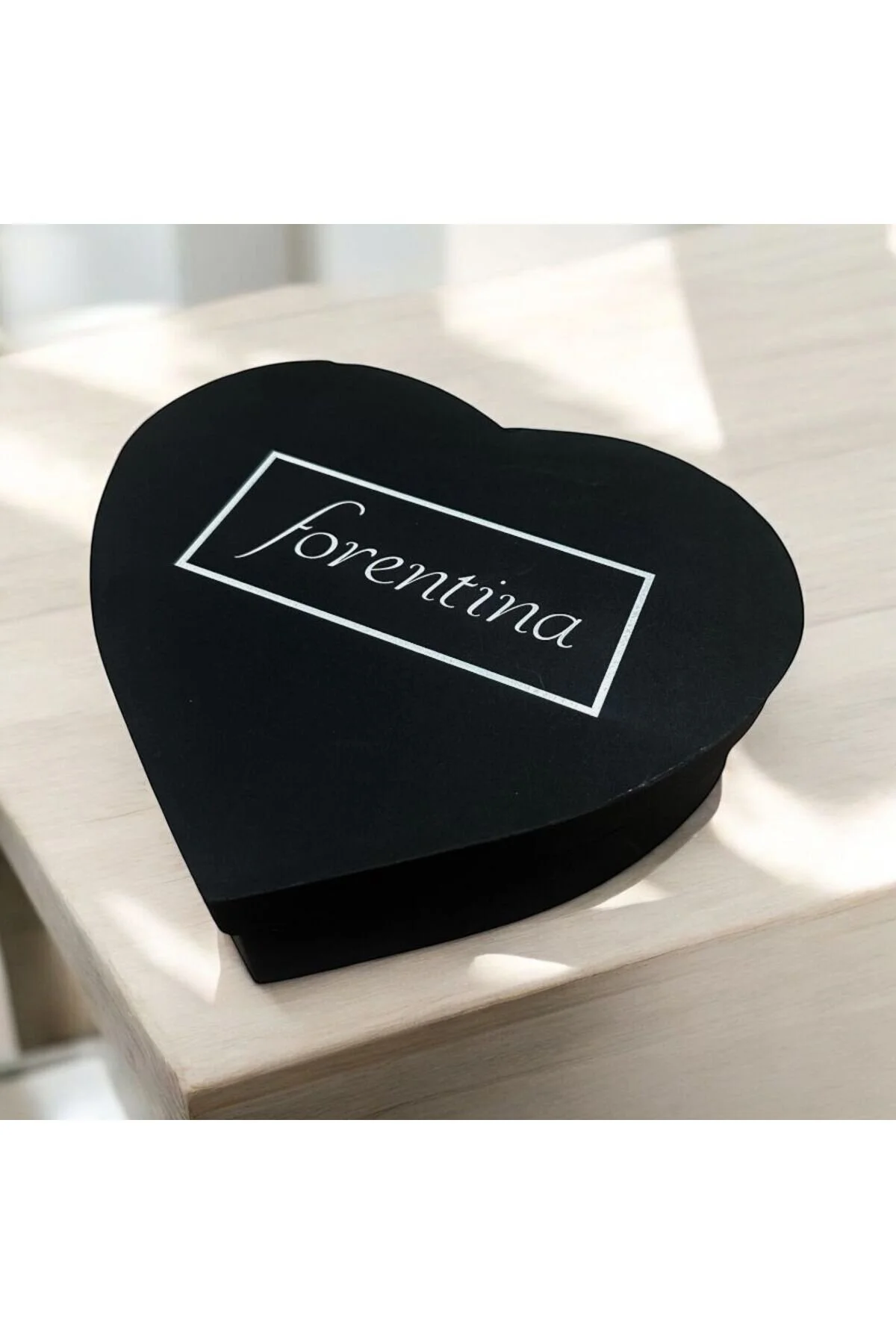 ساعت مچی زنانه رز فلزی هدیه گل در جعبه با رزهای مصنوعی PS182100TR Forentina
