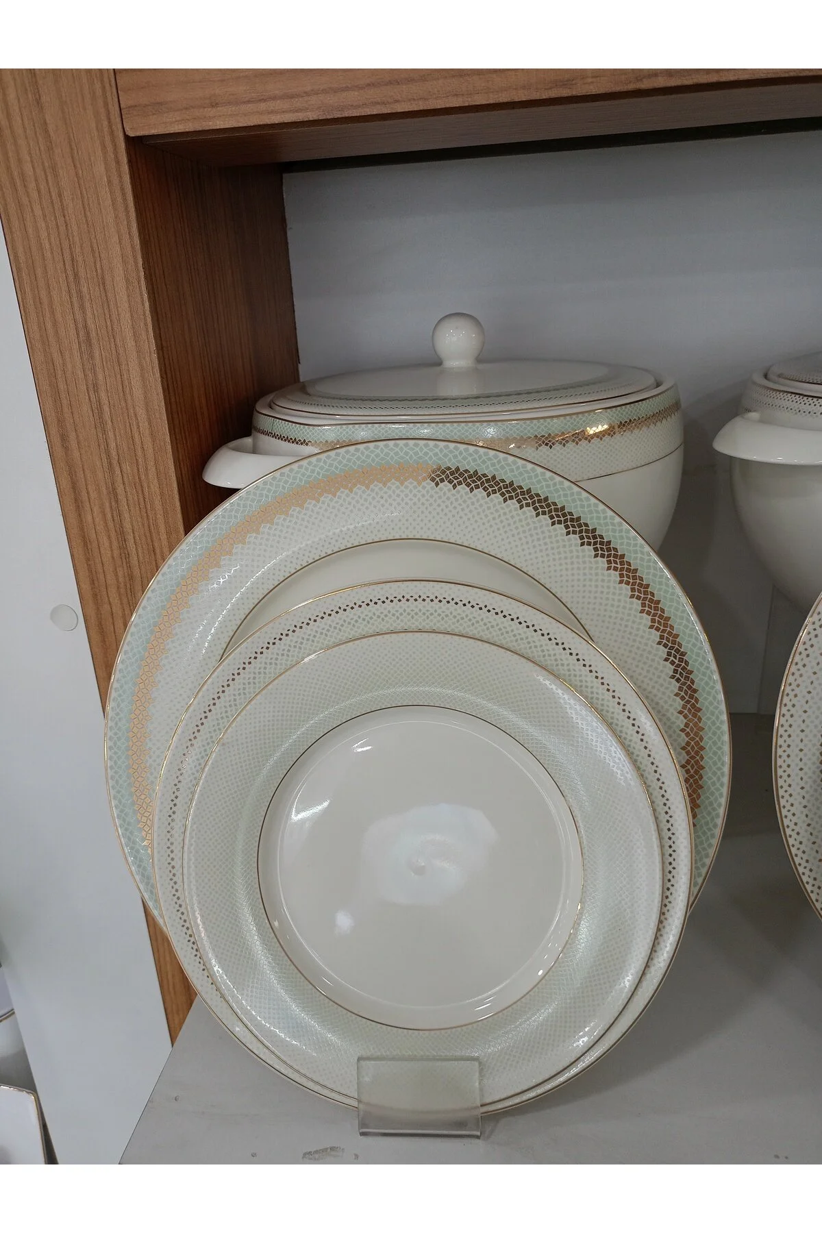 سرویس غذاخوری مجموعه A8376 PERLA COLLECTION 60 قطعه شام KORKMAZ