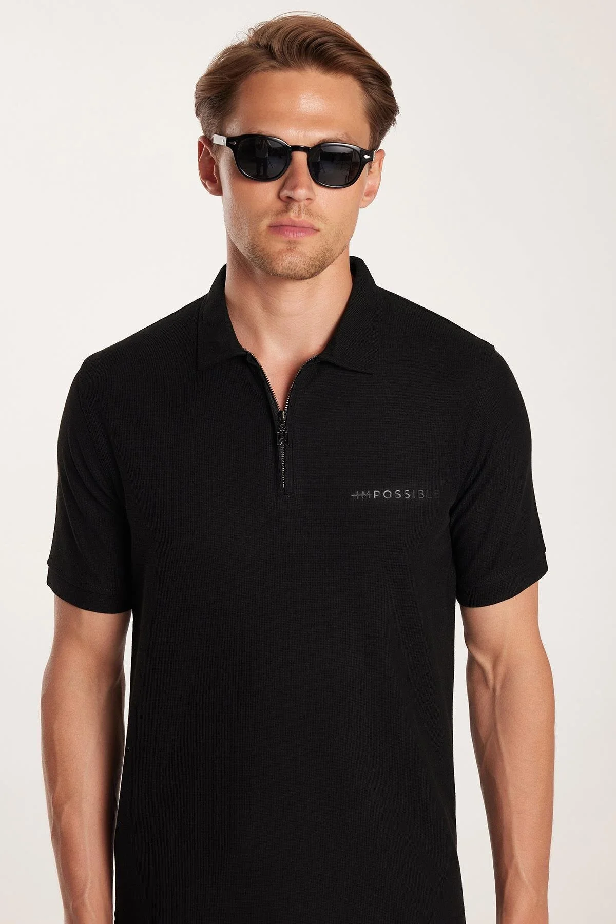 تی شرت یقه پولو مردانه استاندارد مناسب پنبه برش معمولی چاپ شده چوگان مشکی اساسی T SHIRT Tudors