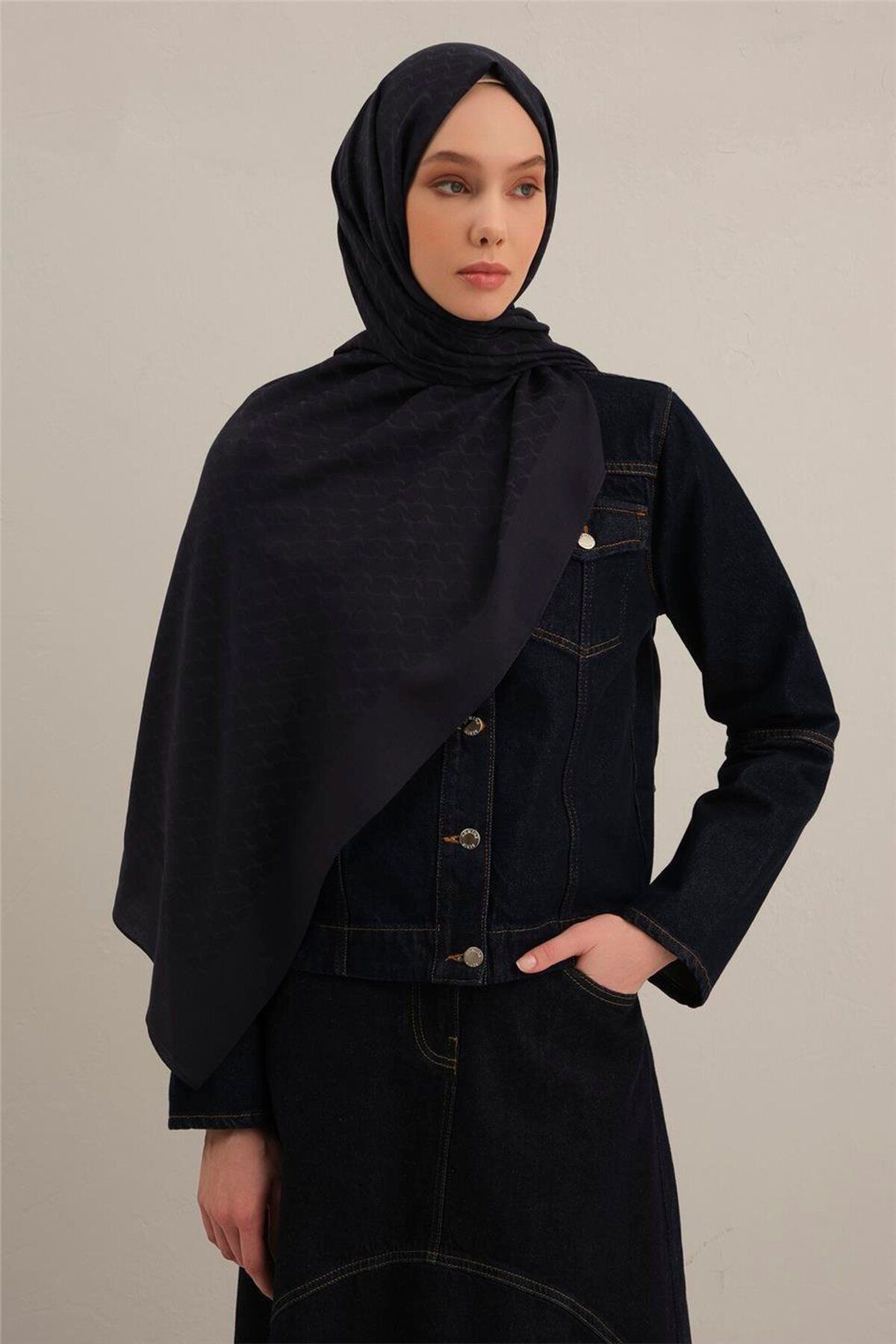 شال آبی زنانه الگوی پیوند پنبه بامبو 02 Armine