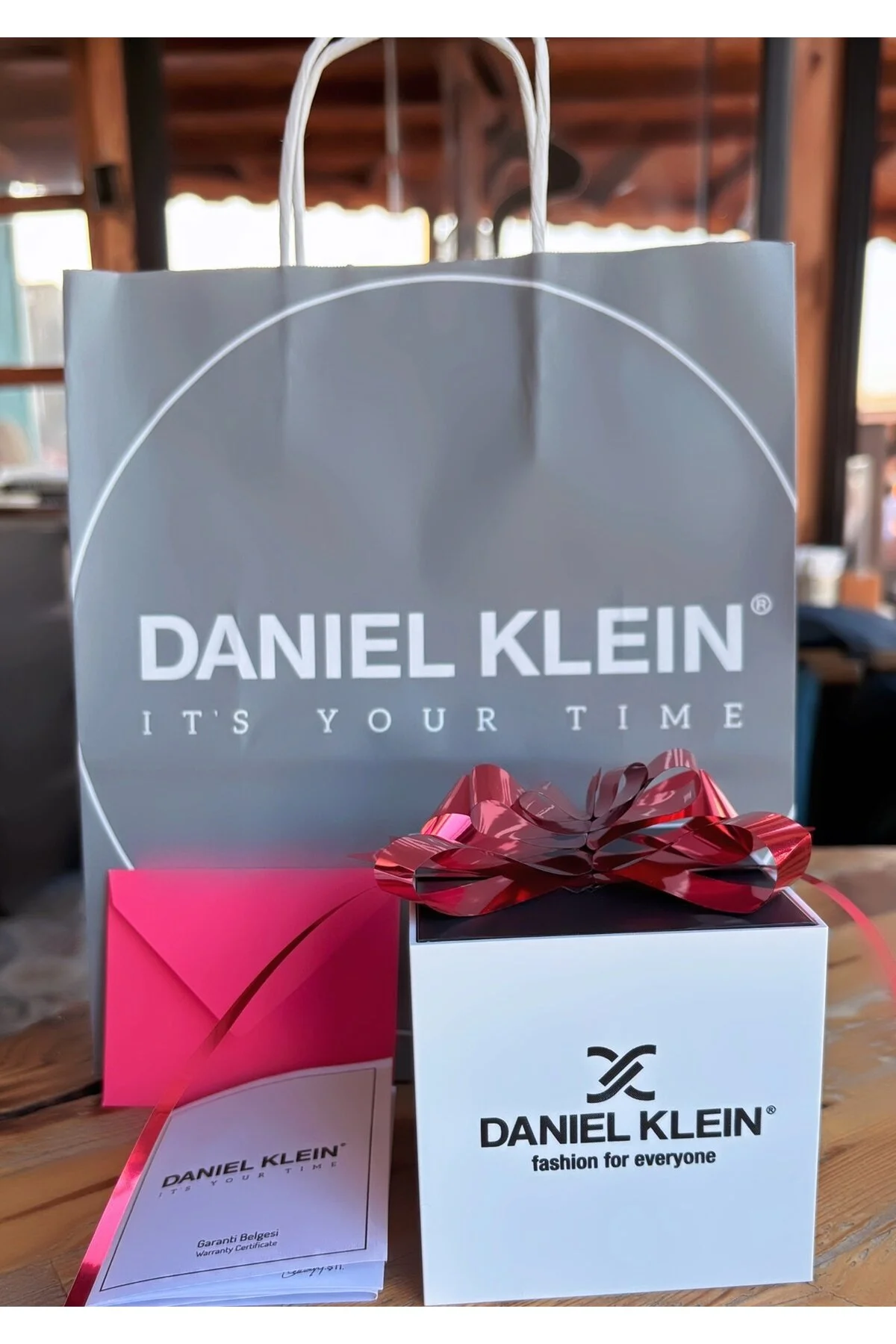 ساعت دستبند بند ناف استیل رنگ طلایی زنانه با کیف بزرگ اصل هدیه DK95C2 Daniel Klein