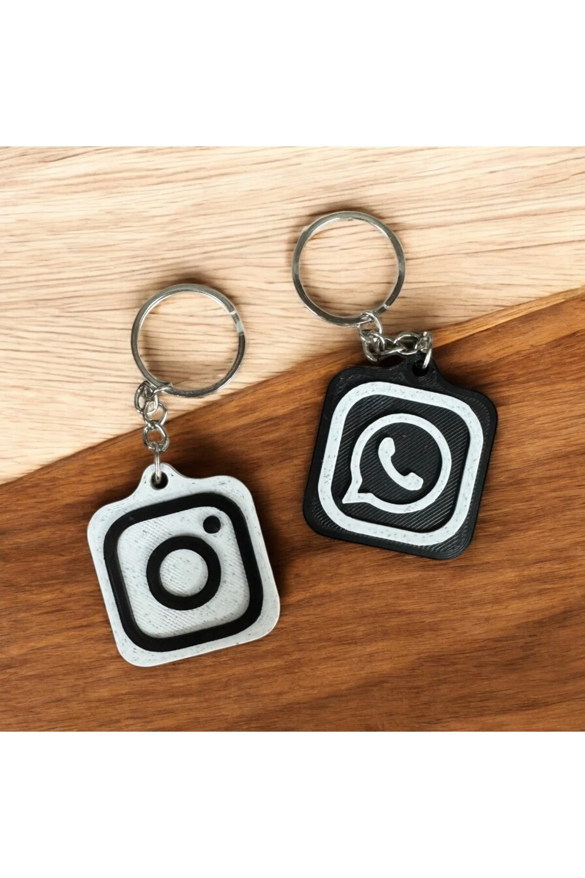 جلیقه کلید NFC KEYCHAIN اینستاگرام و واتساپ Hediyenn