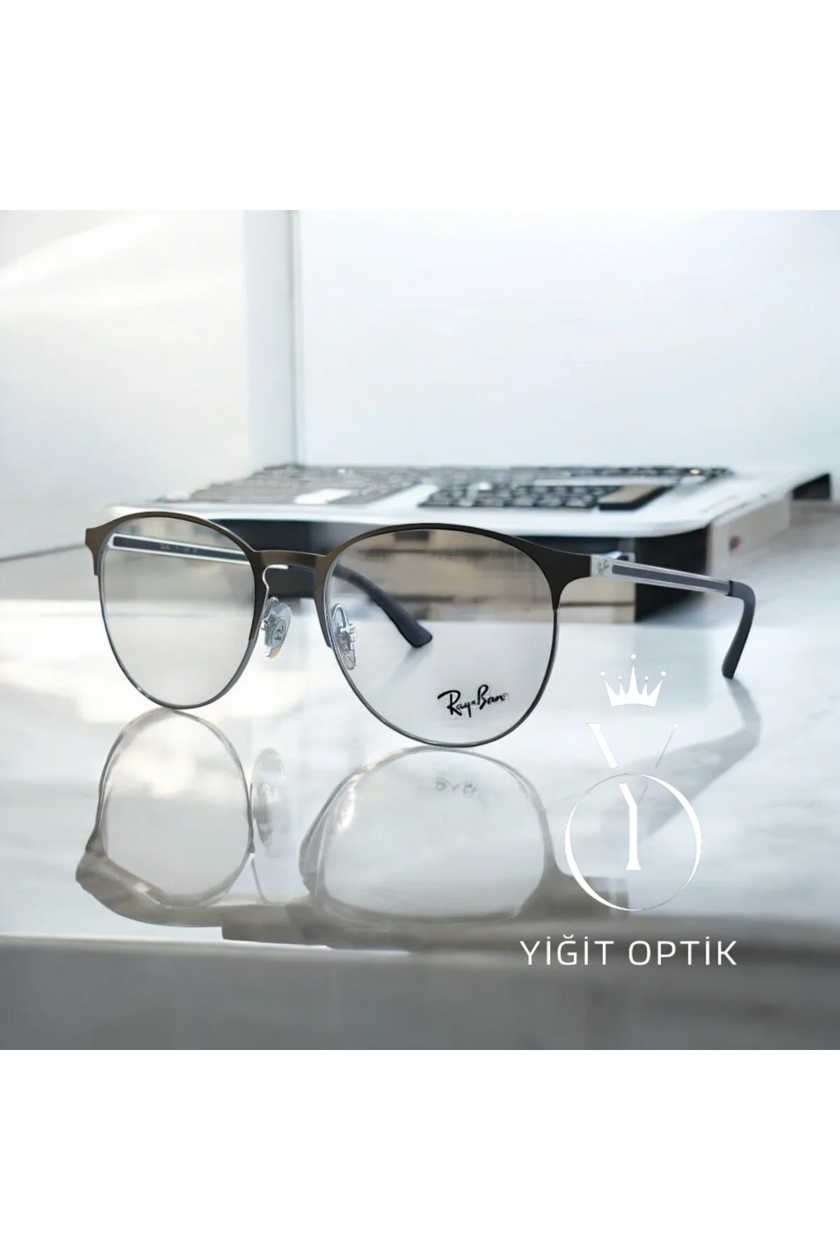 عینک محافظ در برابر نور آبی مردانه و زنانه 53 18 145 محافظت شده از Ray-Ban