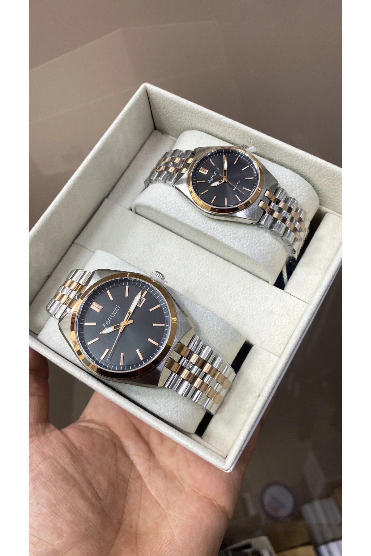 ساعت مردانه و زنانه ساعتهای اصلی جوبیل KORDON BAY & MONSORED WATCHES عزیز Ferrucci