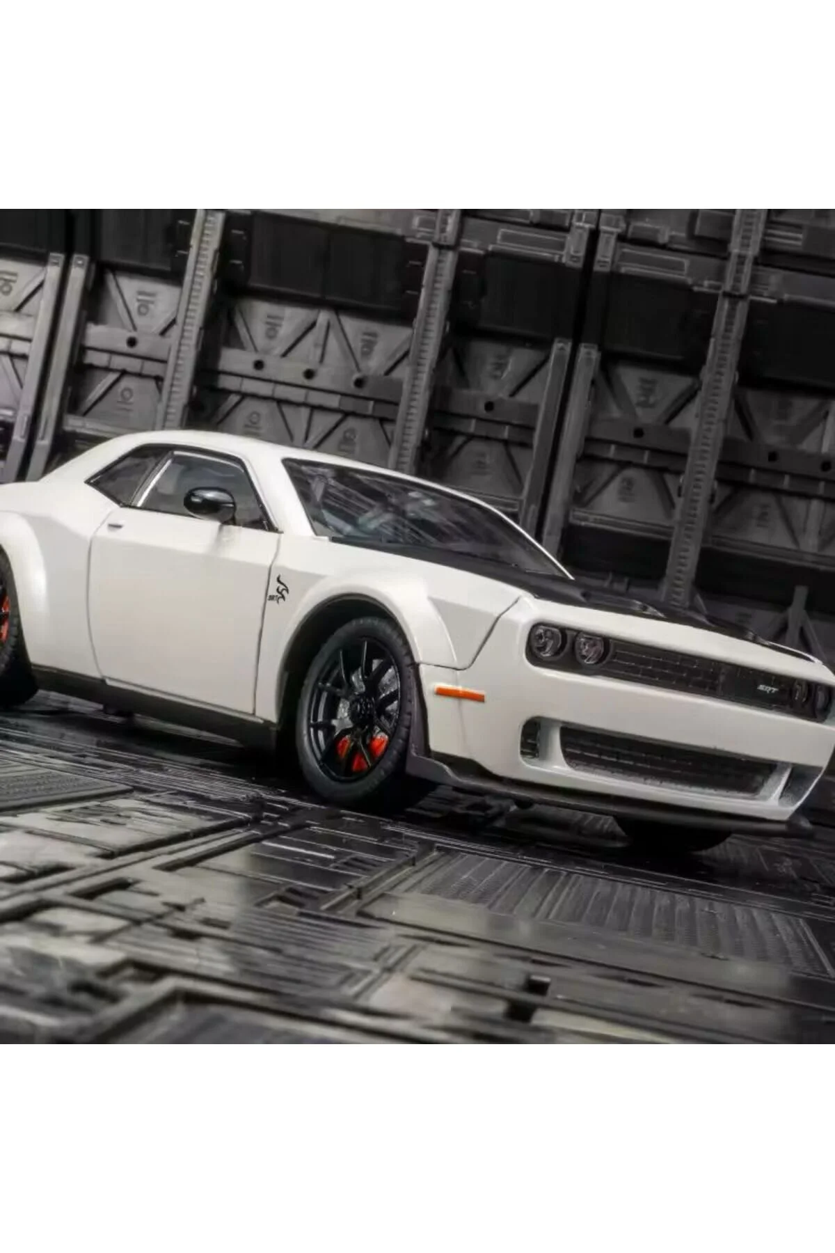 مدل خودرو DODGE CHALLENGER SRT سفید 1:24 DIECAST MODEL CAR ماشین کلکسیونی اورجینال SECTOYS
