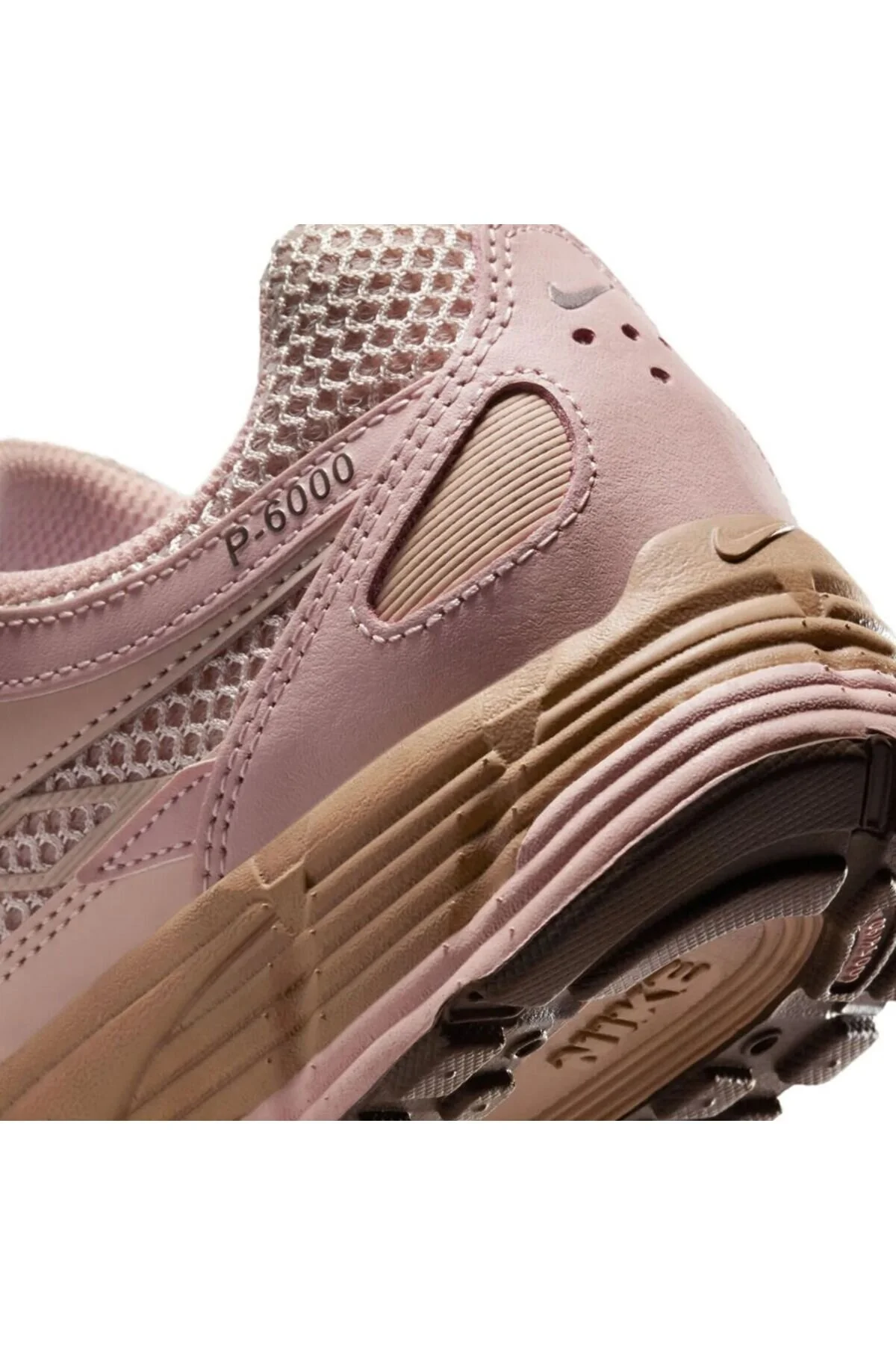 کفش پیاده روی زنانه های ورزشی P 6000 SE نایک Nike