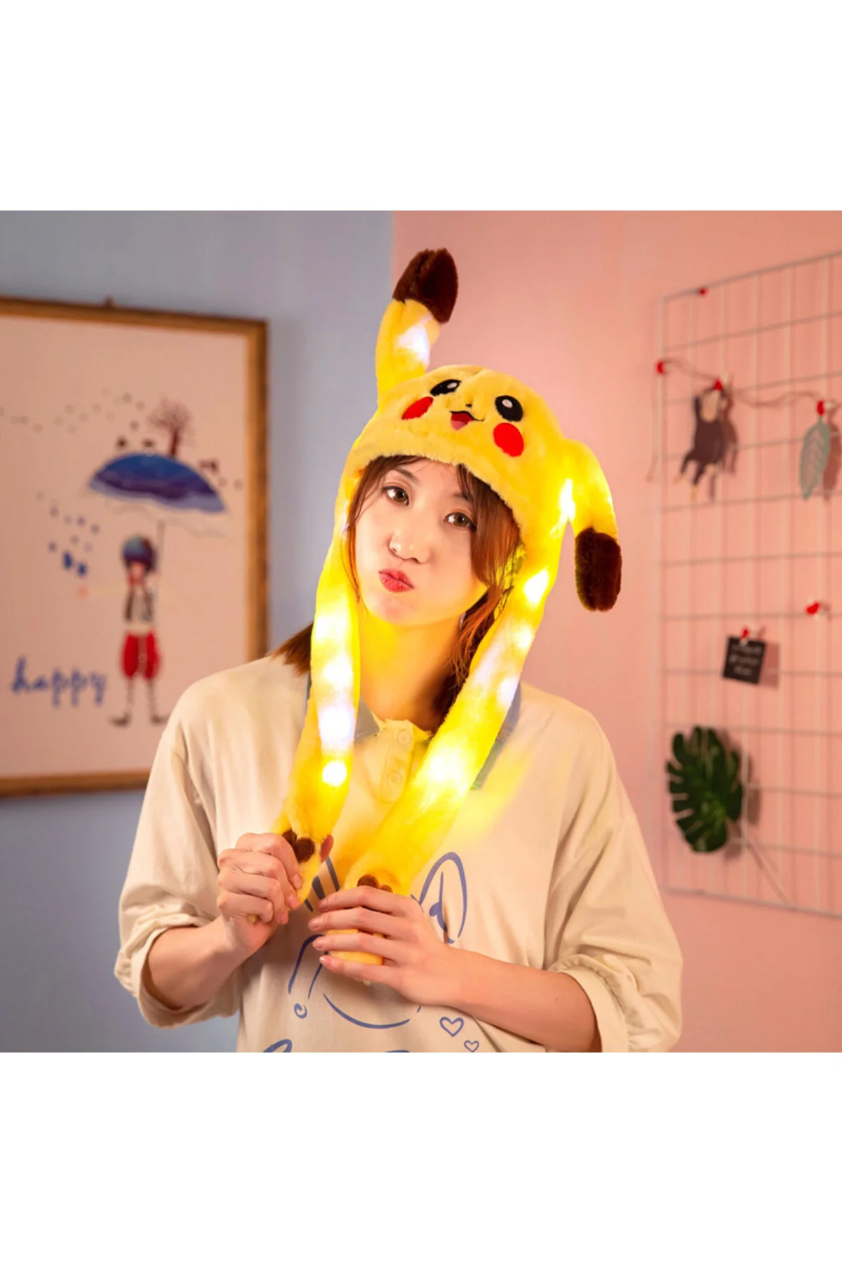 اسباب بازی های پشمی کلاه SANRIO PIKACHU با گوش متحرک مخملی چراغ BEANIE روشن MJ TOYS