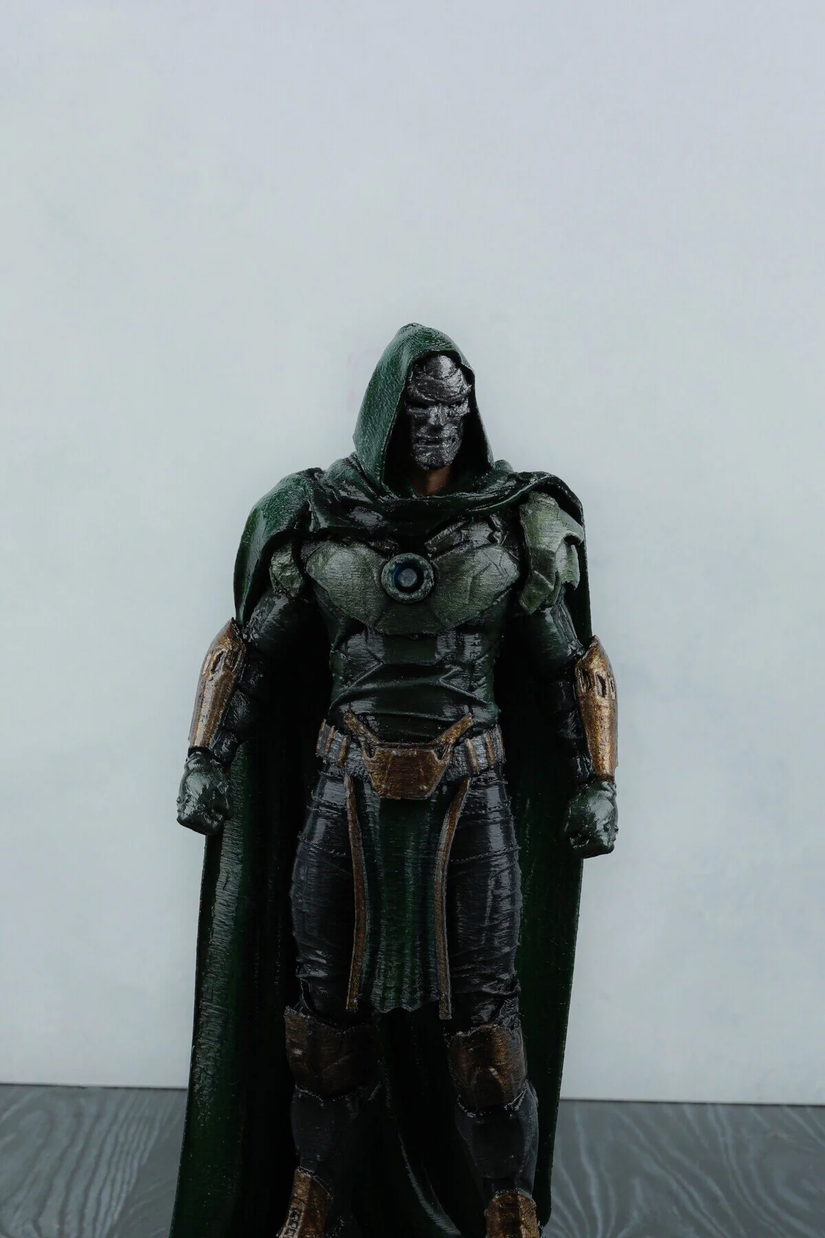 فیگور MARVEL DOCTOR DOOM FIGURE 23 CM MONARCH STATUE چاپ سه بعدی HAND PAINTED PLA از ترکیه PWUL WORKS