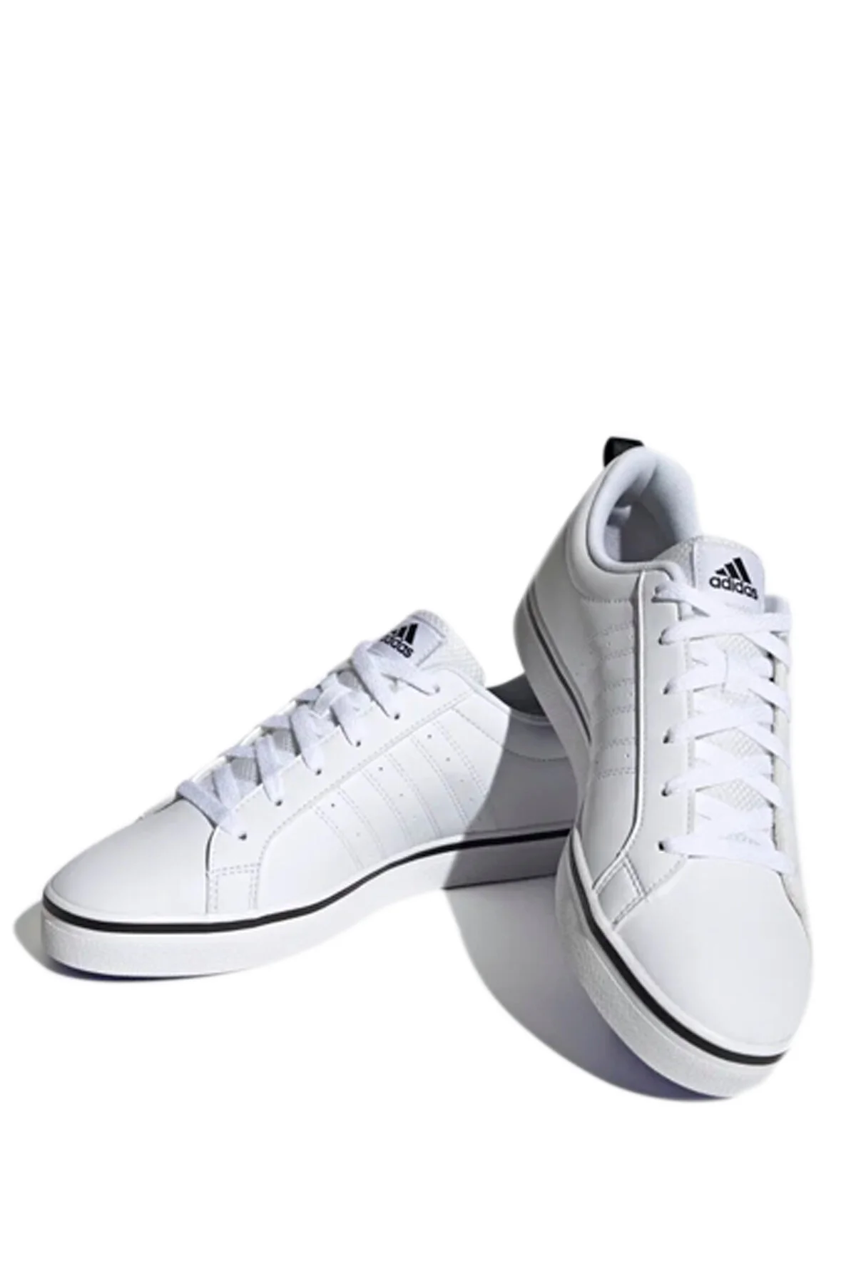 اسنیکر مردانه در مقابل PACE 2.0 کفش ورزشی سفید پوست آدیداس adidas