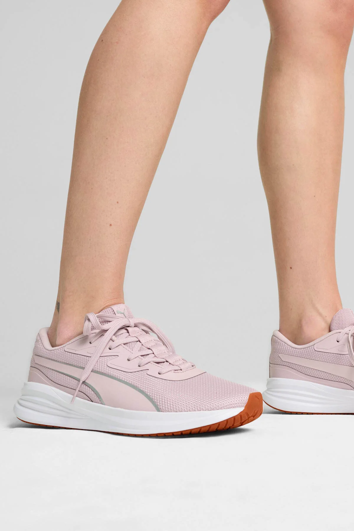 کفش زنانه Night Runner V3 Powder رانینگ پوما Puma