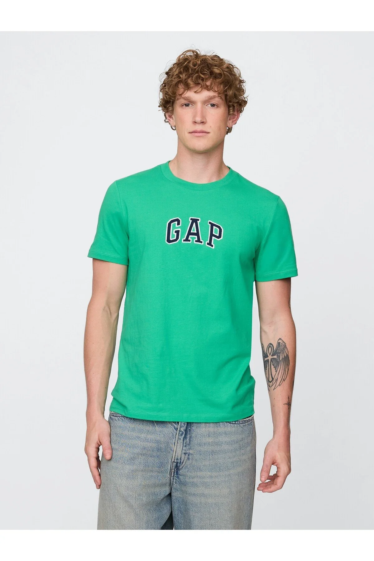 تی شرت آرم سبز مردان GAP