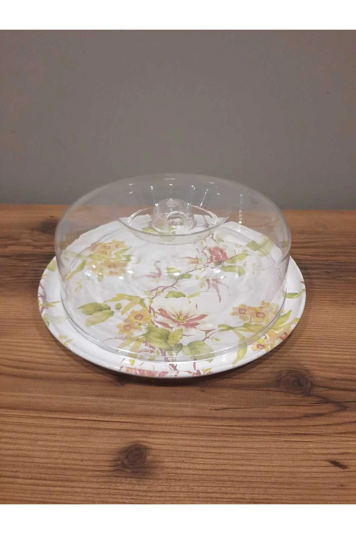 بشقاب KERAMIKA CAKE LANTERN 2 قطعه و فانوس Keramika