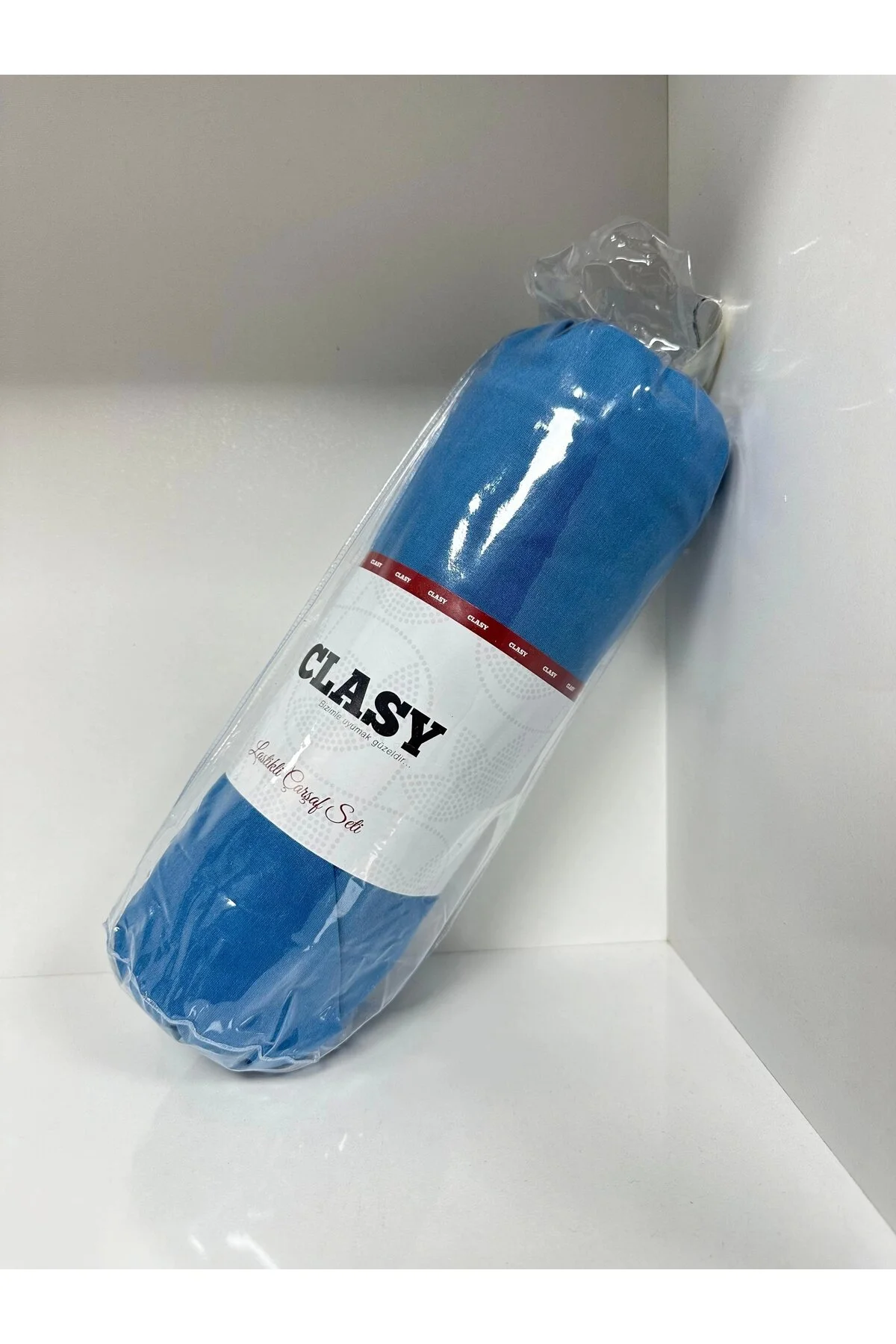 ست ملحفه یک نفره آبی ساختمان RIBE در مکان قرار دارد Clasy