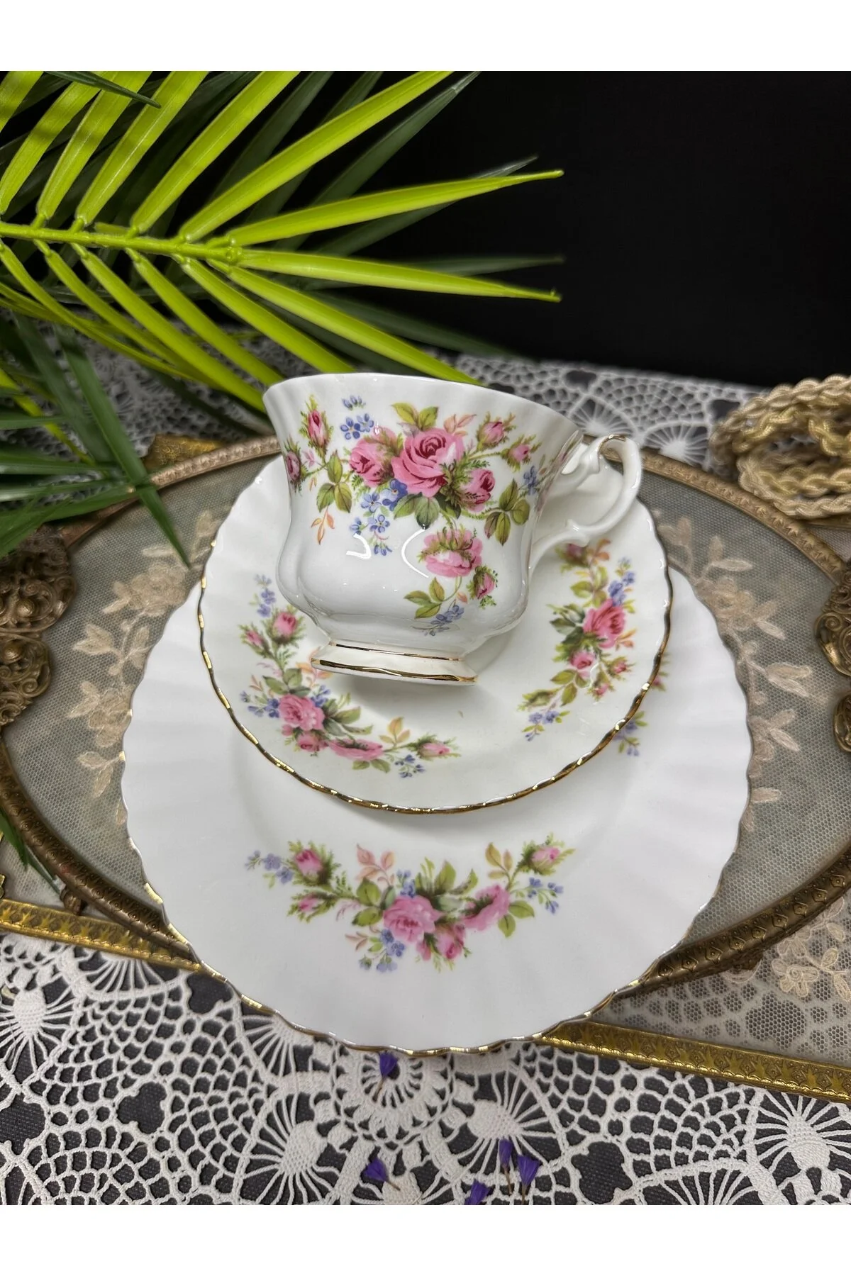 فنجان چای ماس رز سه گانه اورجینال Royal Albert
