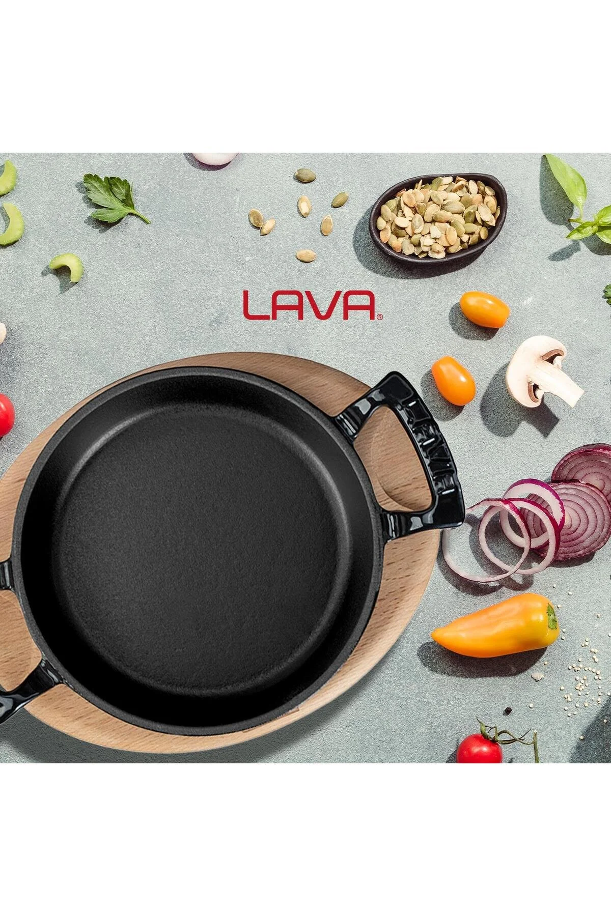 تابه کاسه گرد ریخته گری چدن جامد دو دسته چوب سرو راش. قطر Ø 20 سانتی متر Lava