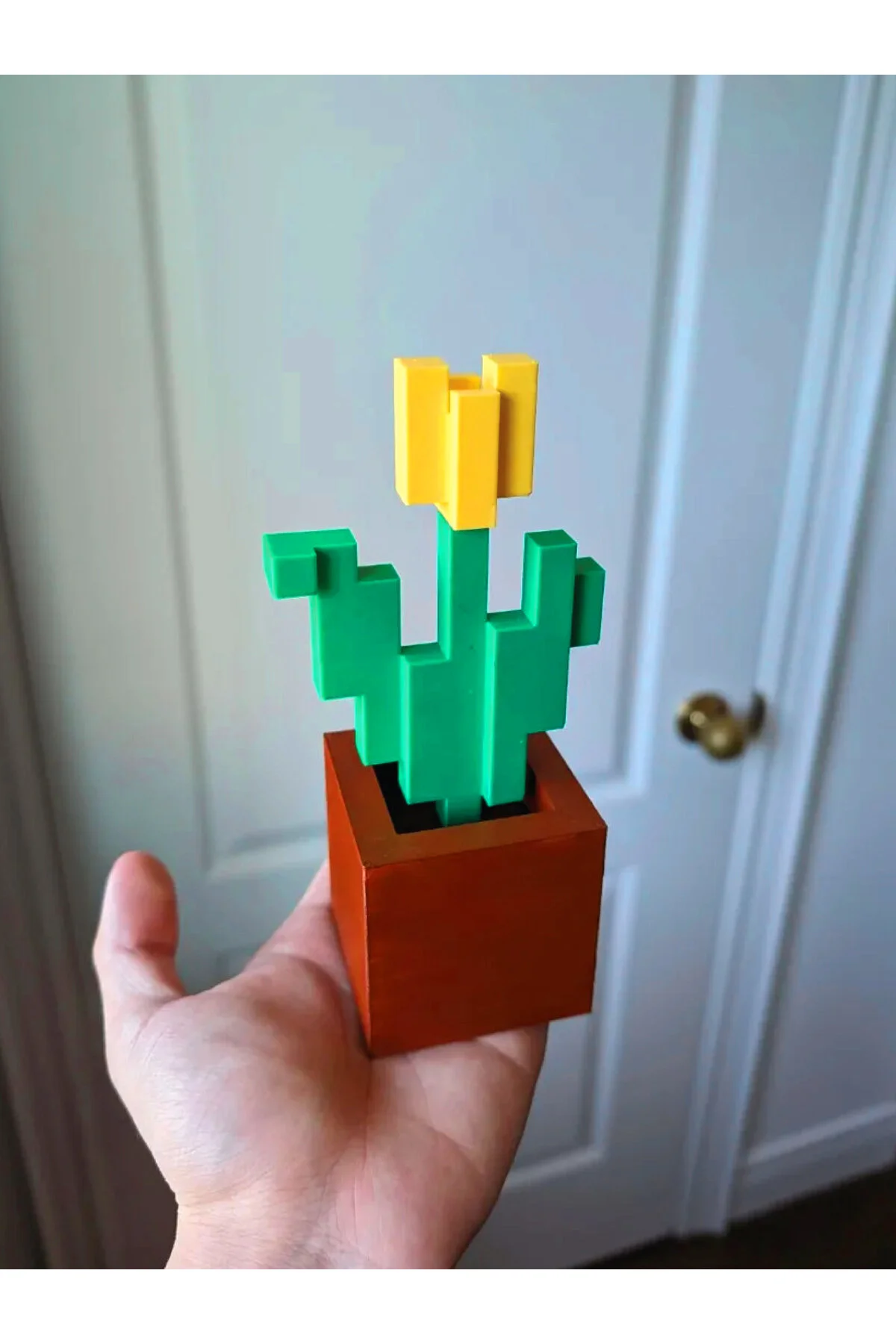 اسباب بازی های فیگور دیگر گلدان پیکسل MINECRAFT و شکل گل PIXEL FLOWER سایز بزرگ 15 سانتی متر GiginGo