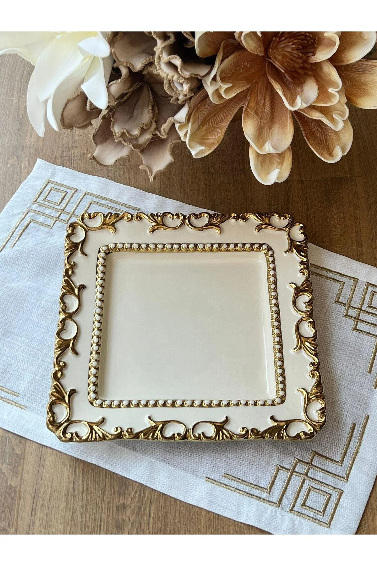 بشقاب صفحه خدمات TIVOLI PLATE اورجینال ROSSEV