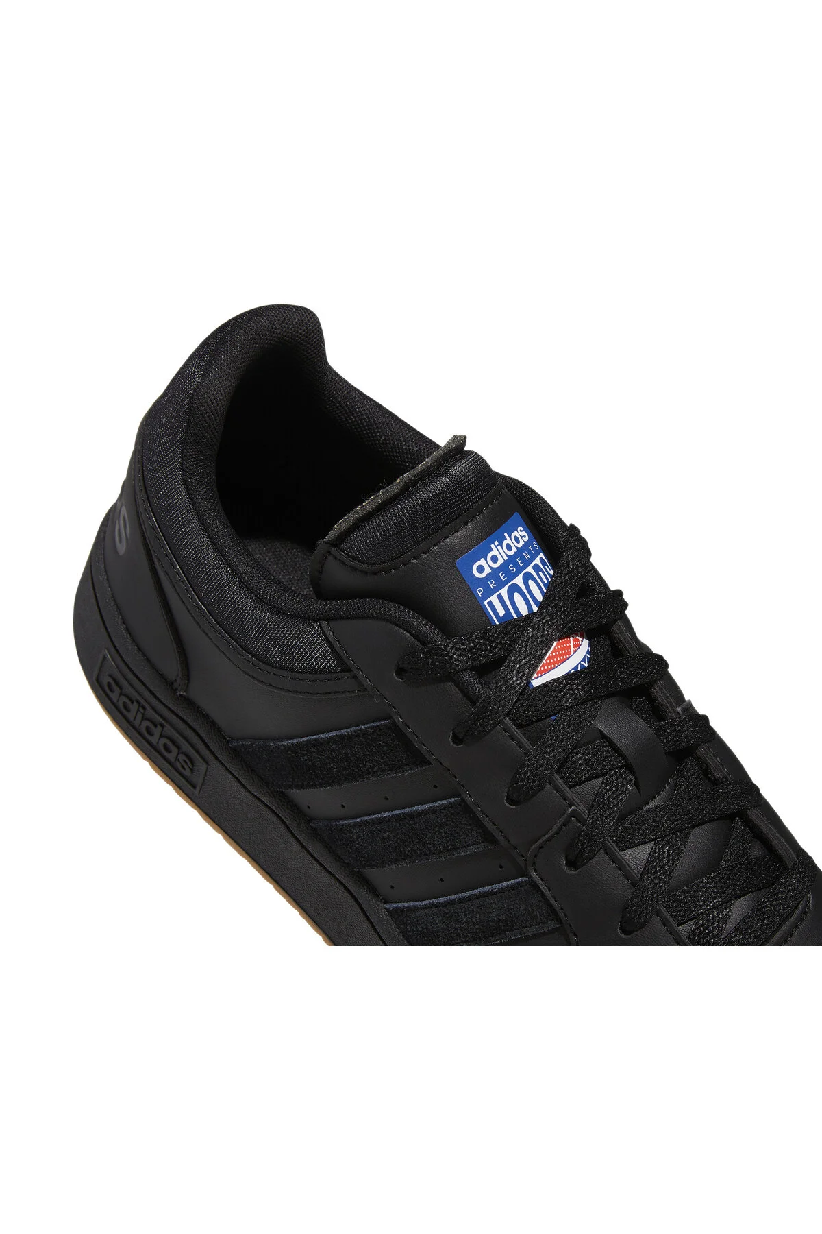 کفش مردانه زنانه یونیسکس 30 ورزشی بسکتبال و آدیداس adidas