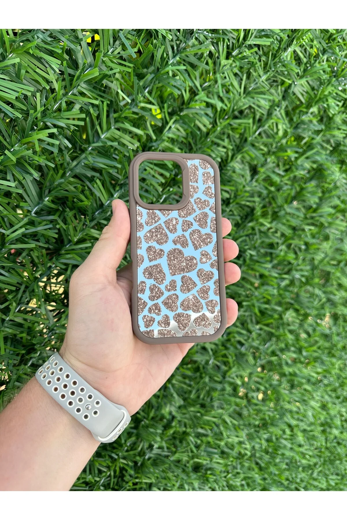 کاور و قاب گوشی سیلیکونی قلب رنگارنگ MIRRORED سازگار با IPHONE 16 PRO YZGOLDEN