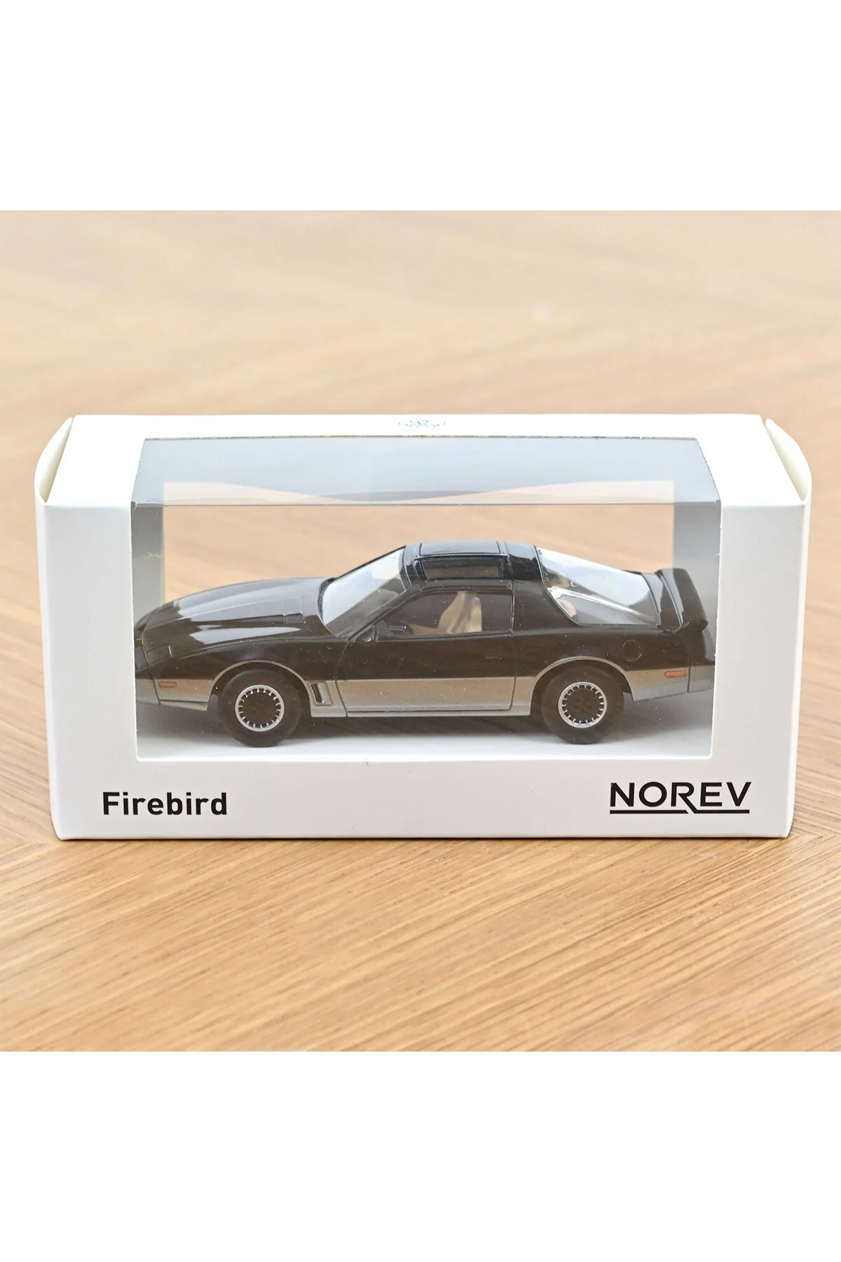 مدل خودرو 1:43 NOREV 1982 PONTIAC FIREBIRD K.A.R.R. JET CAR TOYS نورو Norev