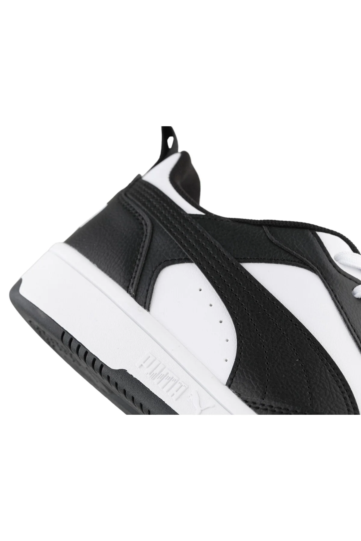 اسنیکر مردانه و زنانه REBOUND V6 کفش روزانه یونیسکس LOW سفید پوما Puma