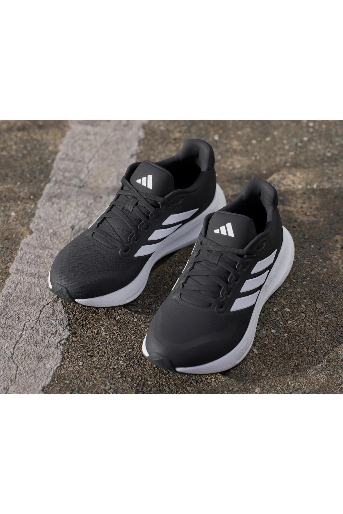 کفش دو و تمرین مشکی مردانه زنانه ورزشی 5 روزه های adidas