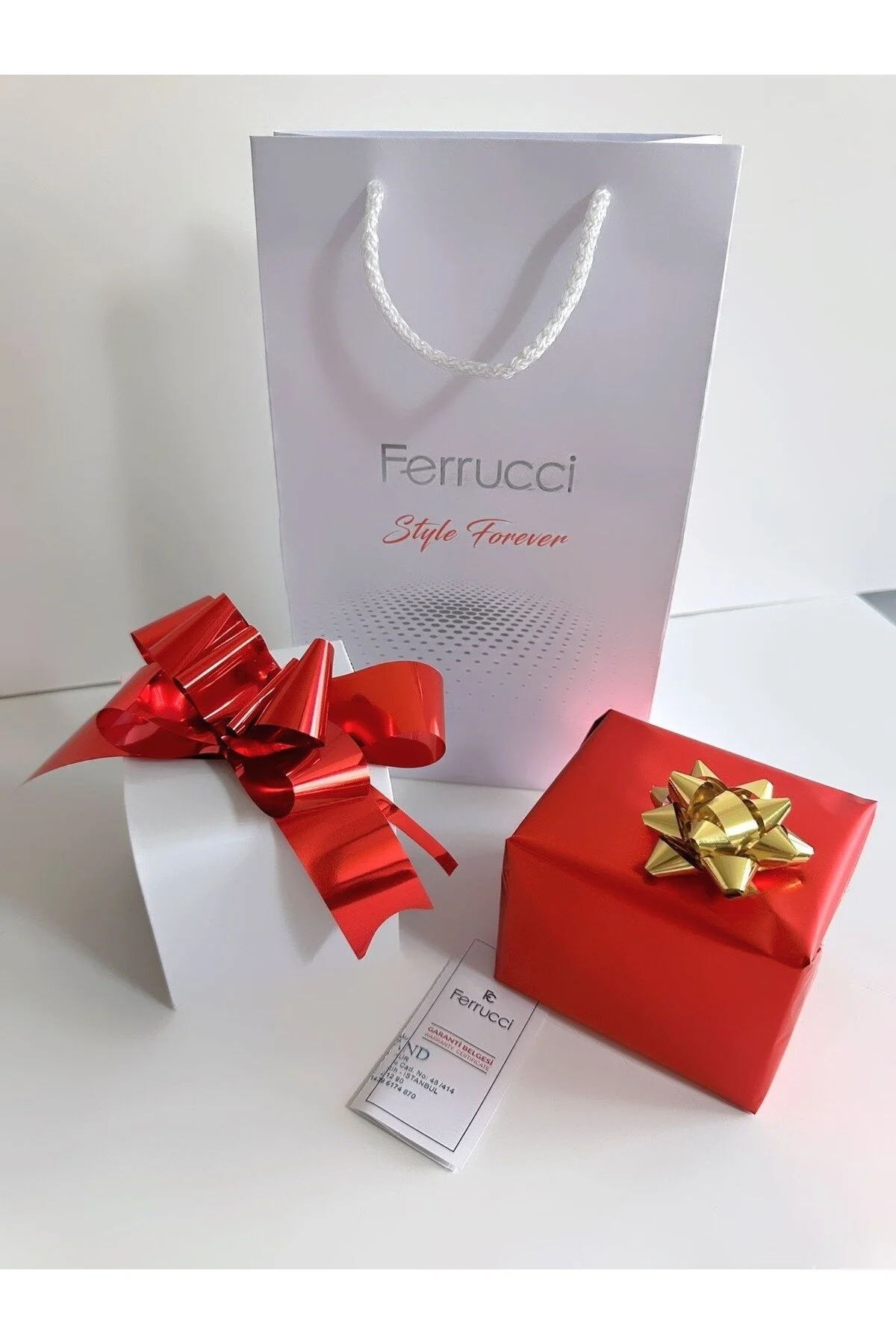 ساعت صورتی زنانه نام تجاری گل سرخ استیل فولادی طلای 2 سال گارانتی مچی دستبند فروچی Ferrucci
