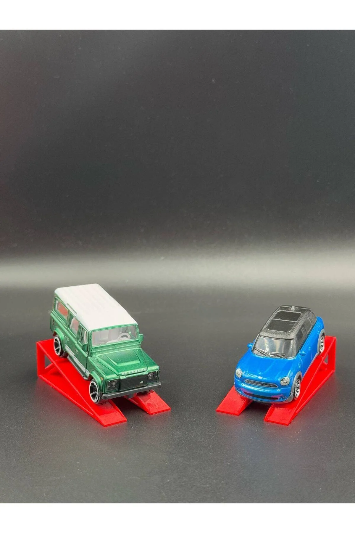 ماشین اسباب بازی 1:64 رمپ مقیاس قرمز 2 HOT WHEELS