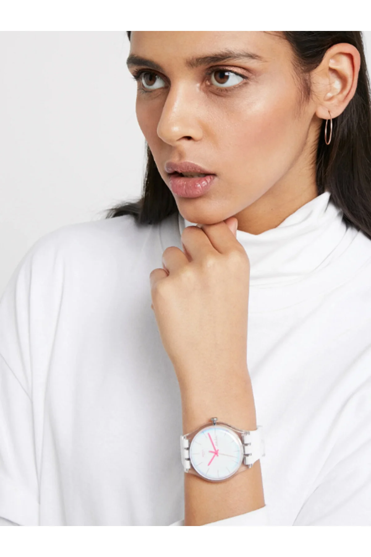 ساعت مچی سفید زنانه اورجینال سواچ Swatch