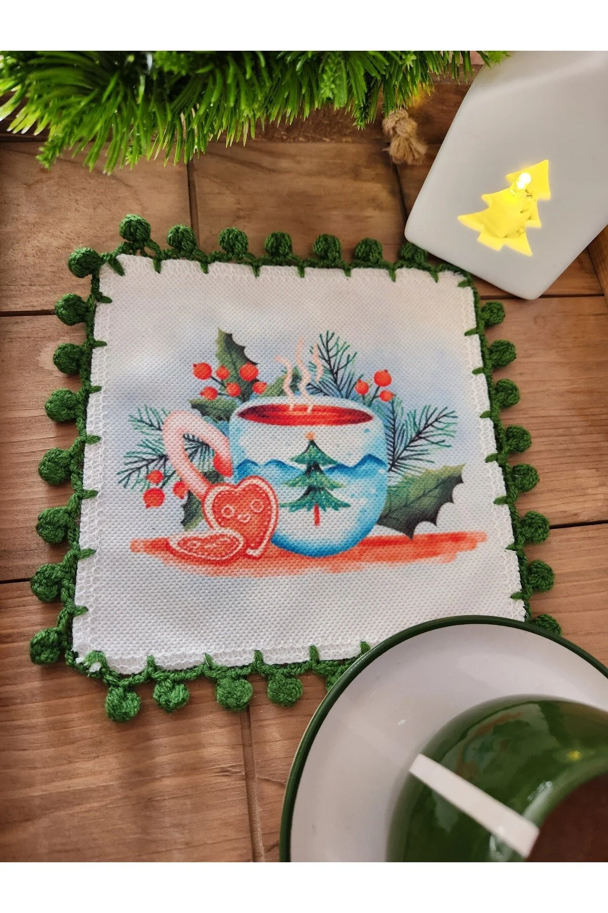 رانر و زیر بشقابی قهوه با دستمزد همچنین دستمال ارائه 15X15 سانتی متر سبز پومپوم Elioure