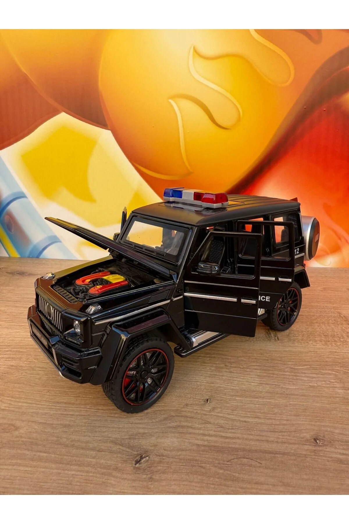 مدل خودرو MERCEDES G65 DIECAST MODEL CAR POLICE SOUND LUMINOUS باز شده درب چمدان KAPUT scntoys
