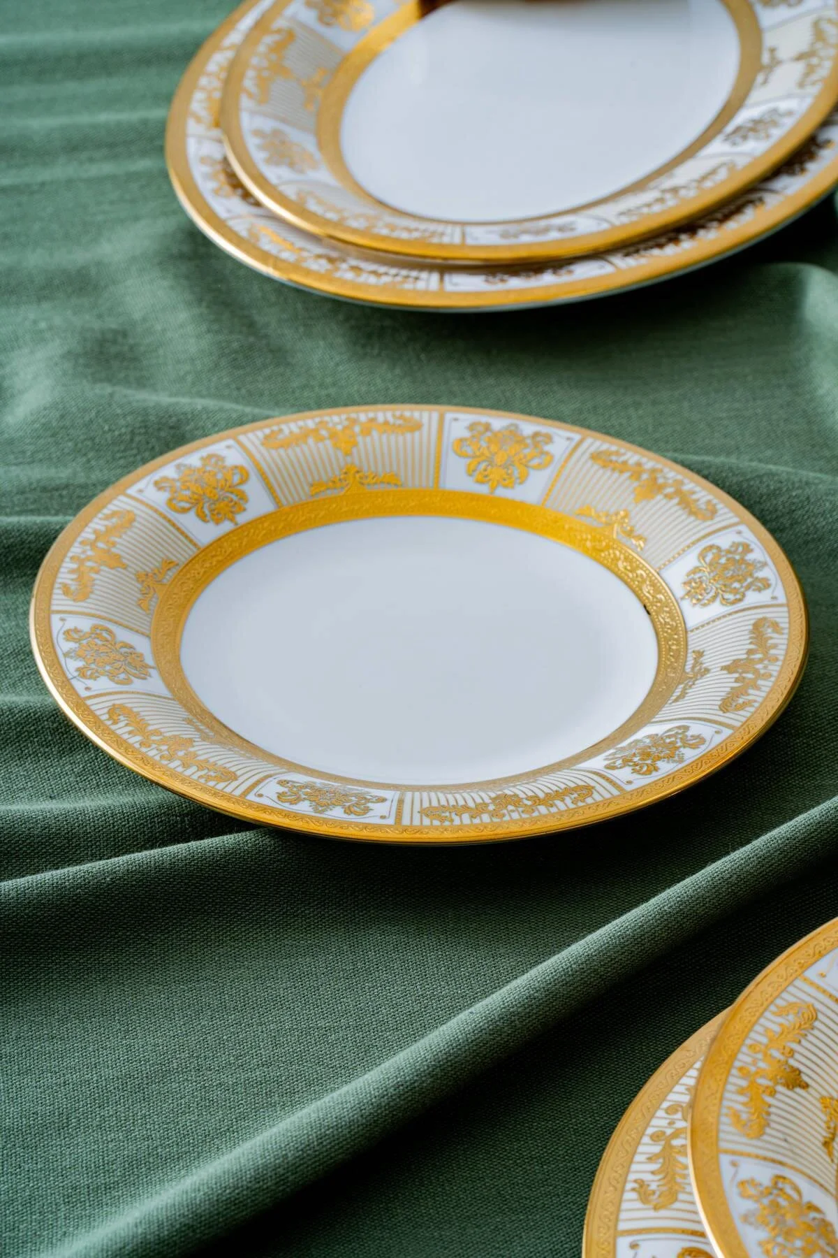سرویس غذاخوری شام 60 قطعه 12 نفر ACAR