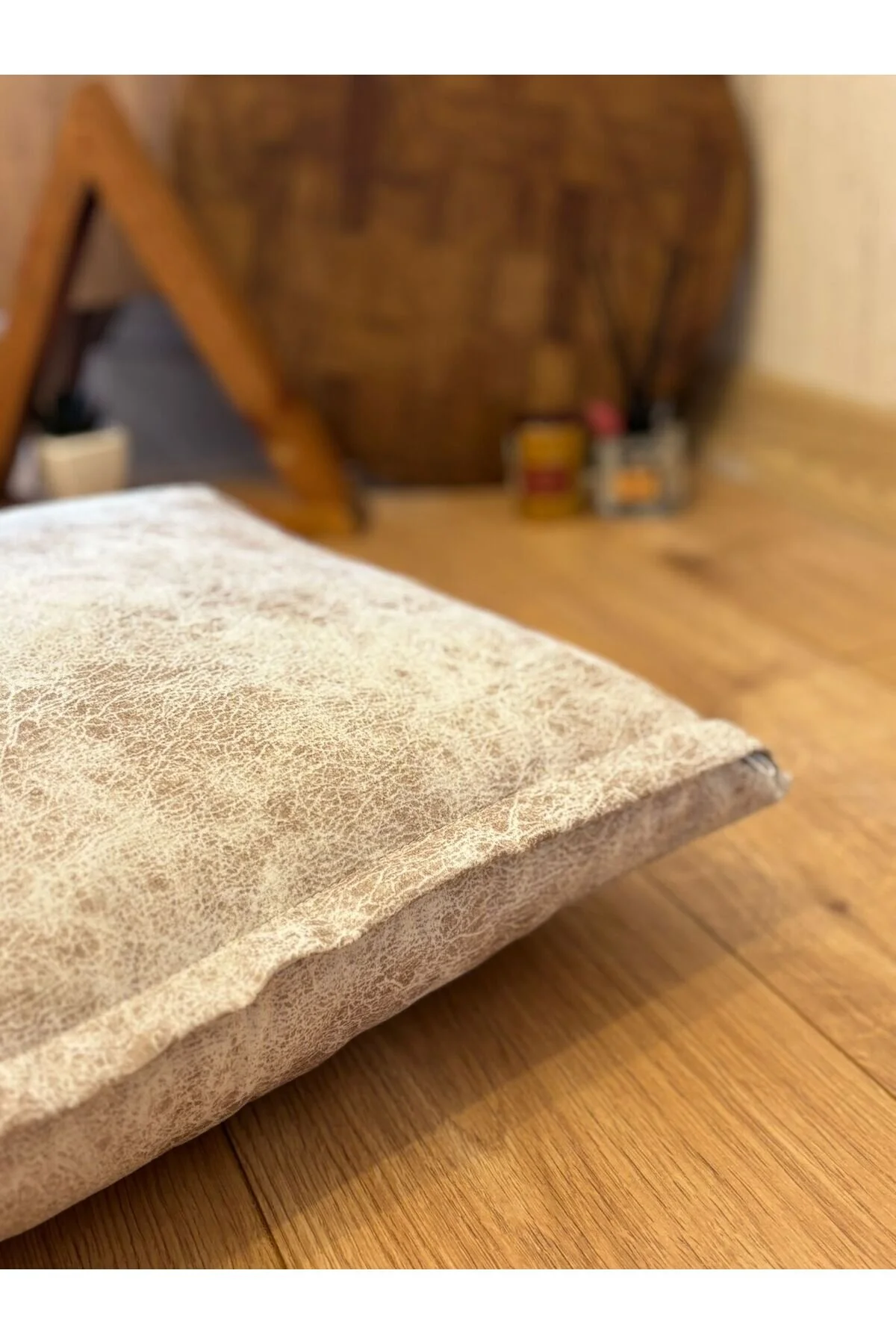 کوسن صندلی زمین مخملی بسیار مفید 60X60 Kumru Çeyiz