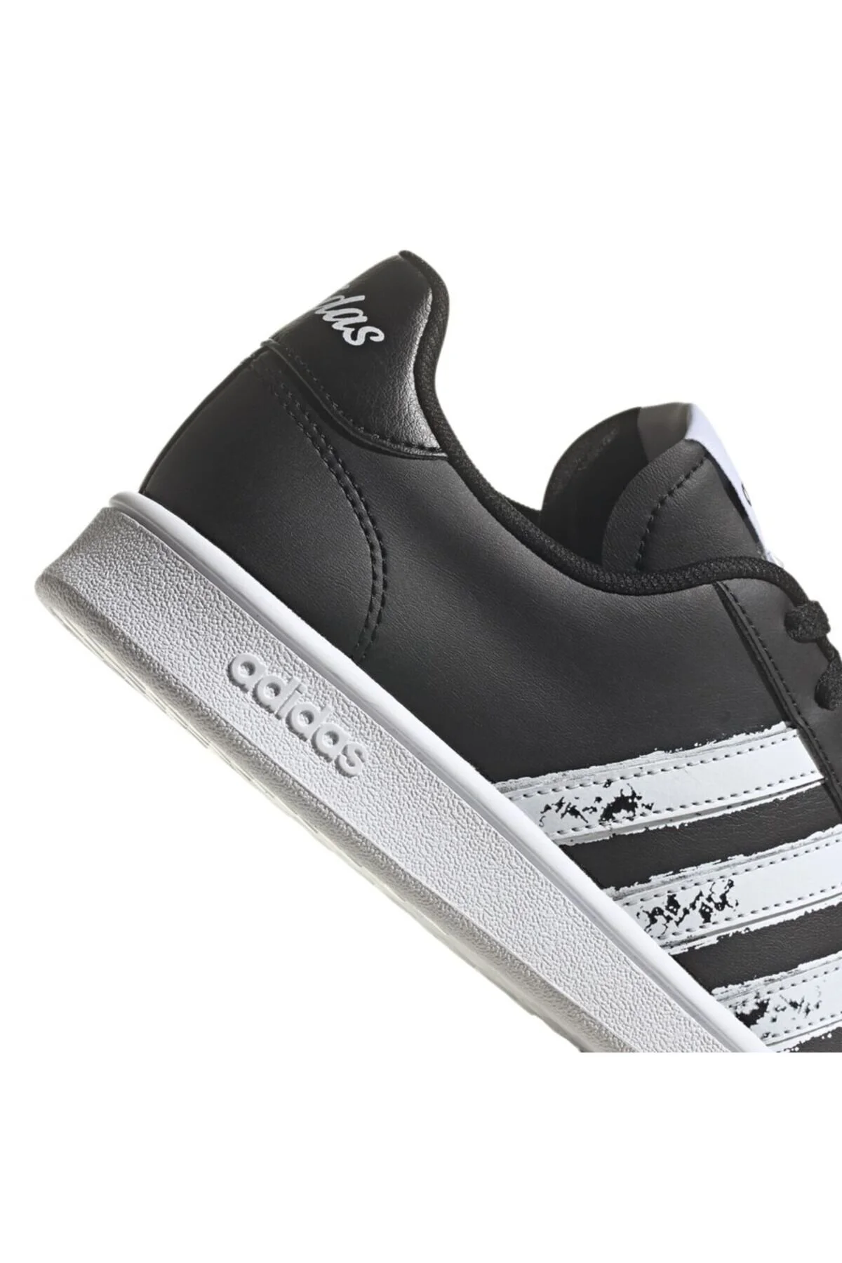 اسنیکر مردانه کفش ورزشی آدیداس بزرگ فراتر از آن adidas