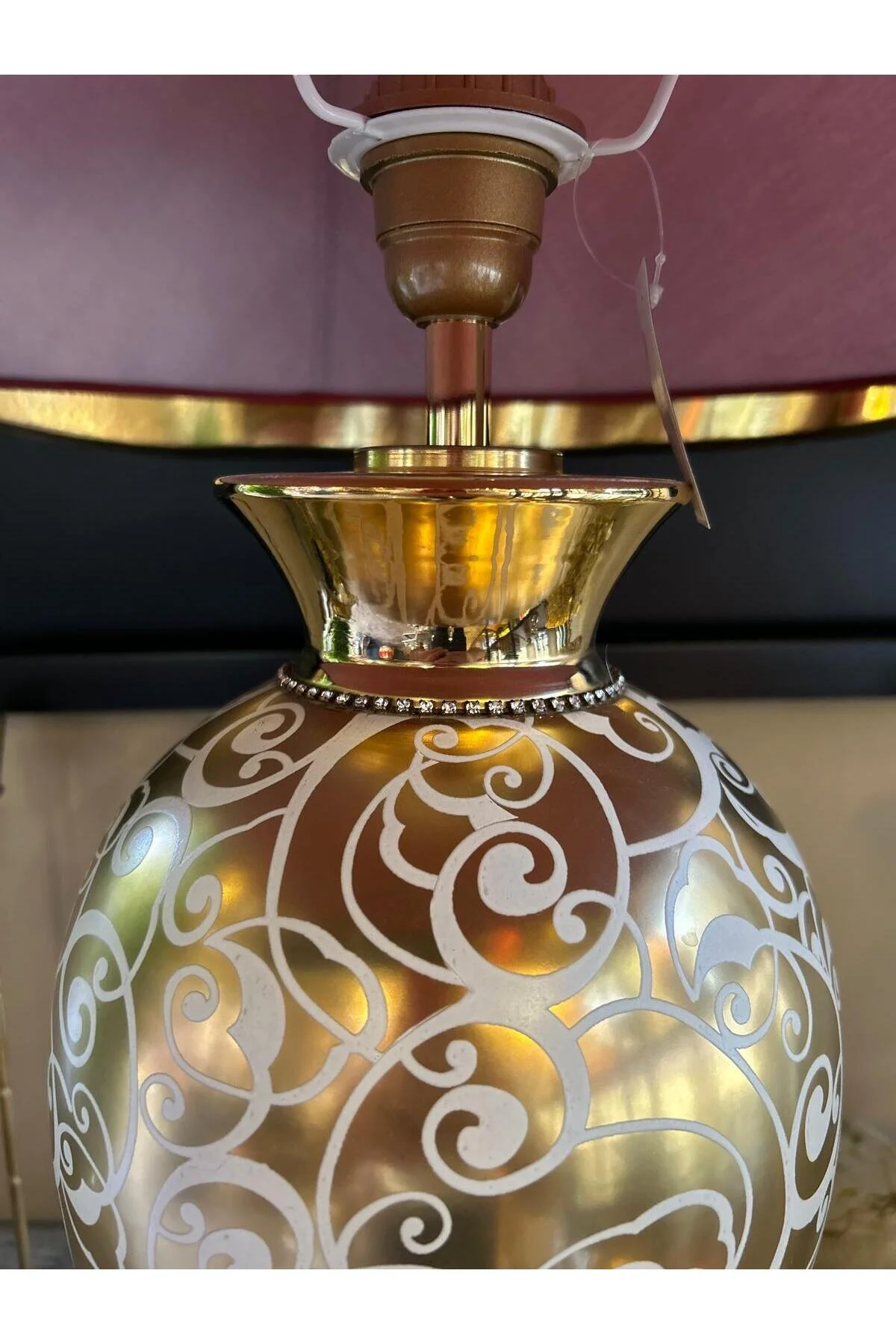 آباژور چراغ قرمز طلایی اورجینال Mikasa Moor