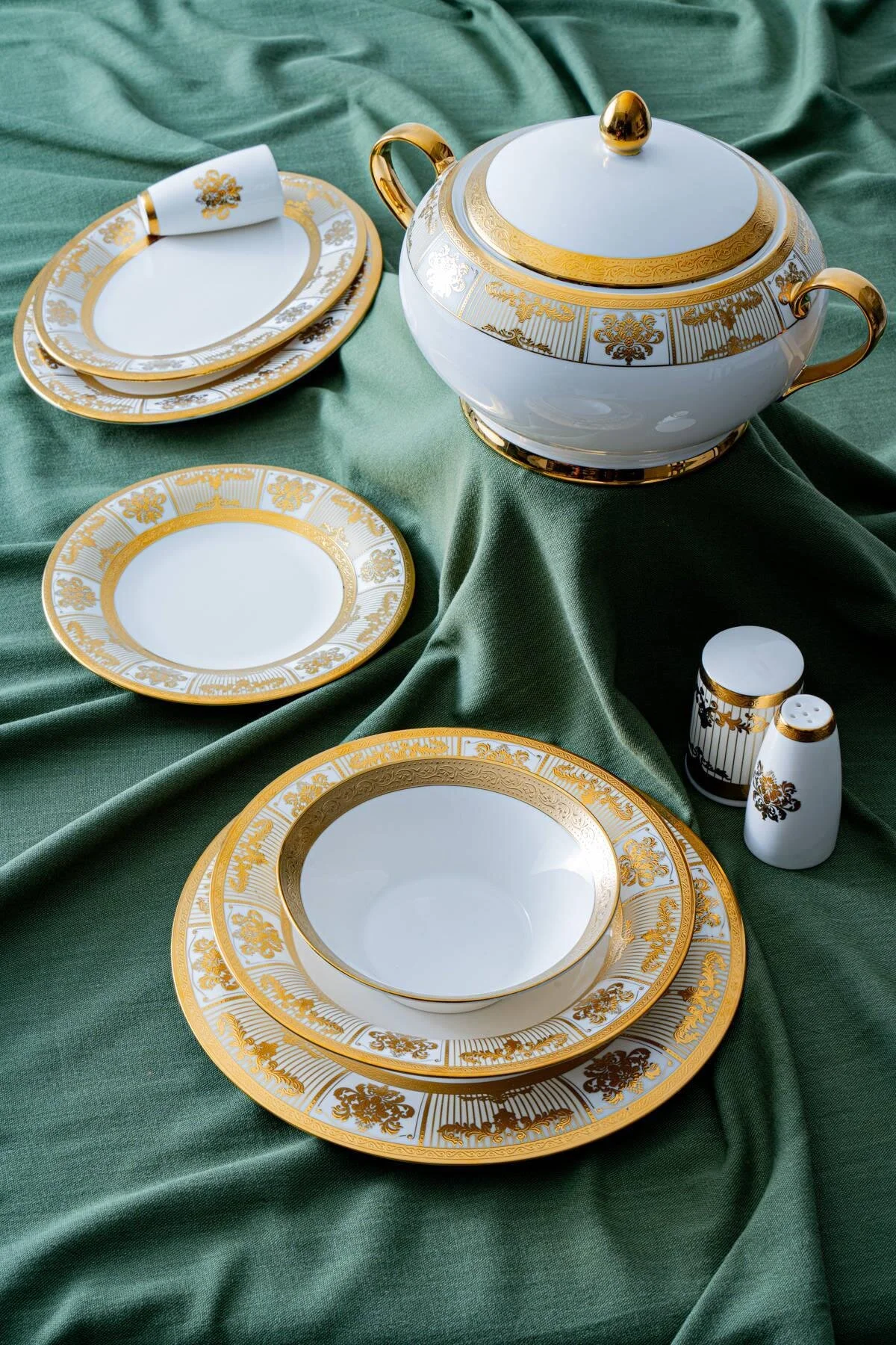 سرویس غذاخوری شام 60 قطعه ​​12 نفر ACAR
