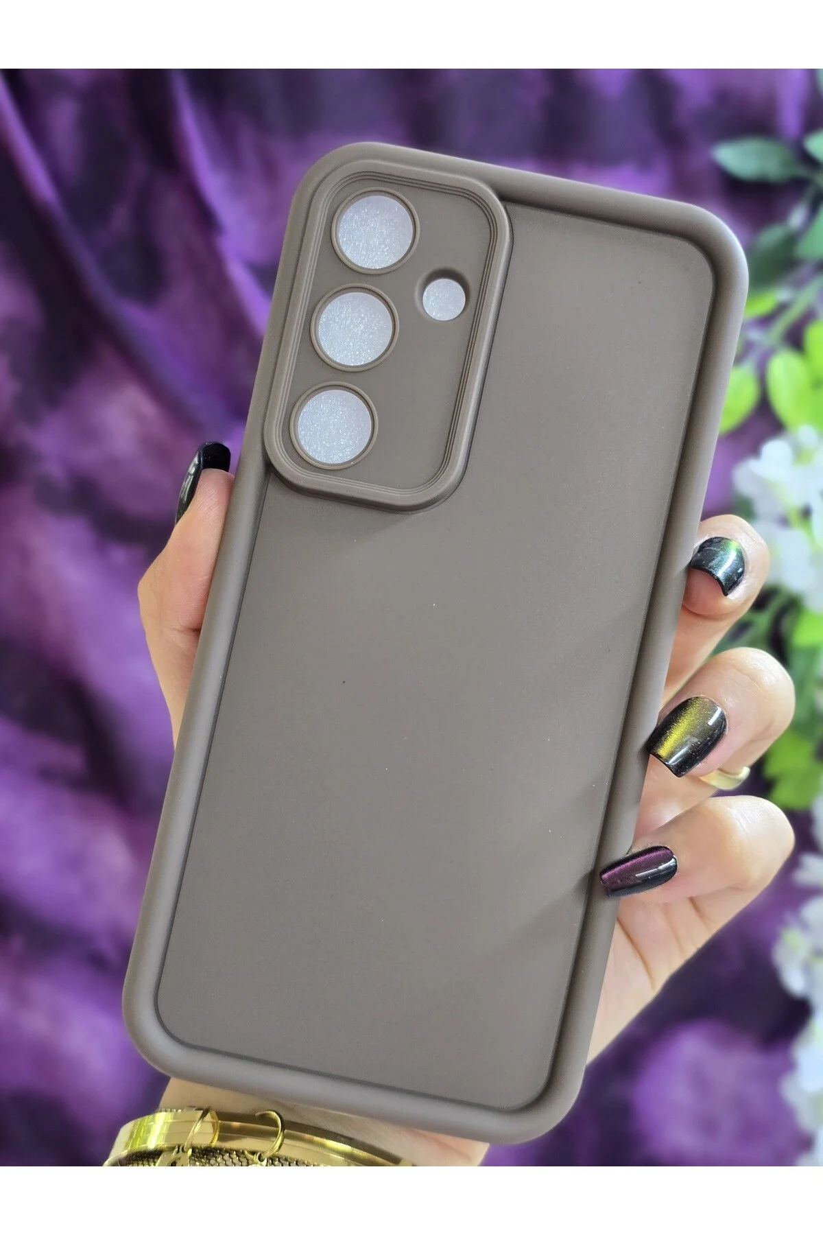 کاور و قاب قهوه ای مات مقاوم در برابر ضربه سازگار با GALAXY S24 FE پشتیبانی از گوشه Magic Ring