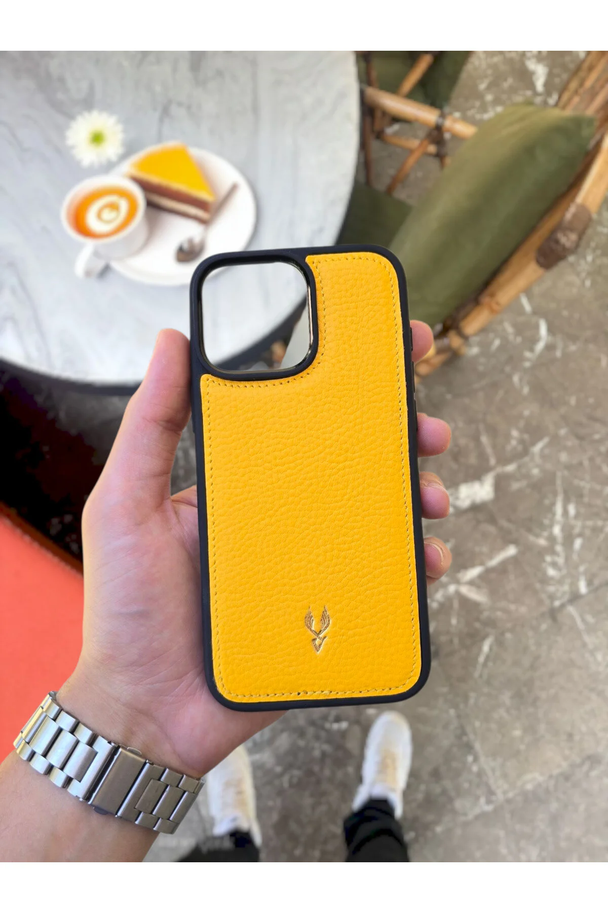 کاور و قاب گوشی زنانه مردانه VISSO سازگار با IPHONE 16 PRO VİSSO