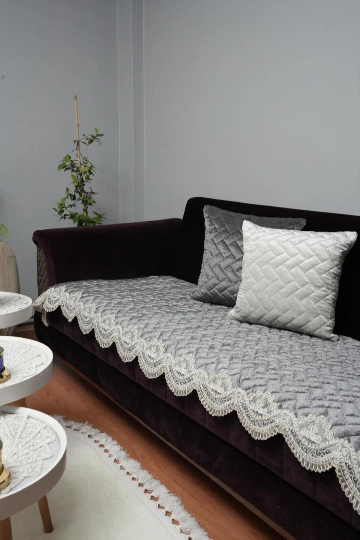روکش مبل پوشش صندلی گلدان لوکس با الگوی گلدوزی شده غیر اسلیپ DECORA CASA HOME COLLECTİON